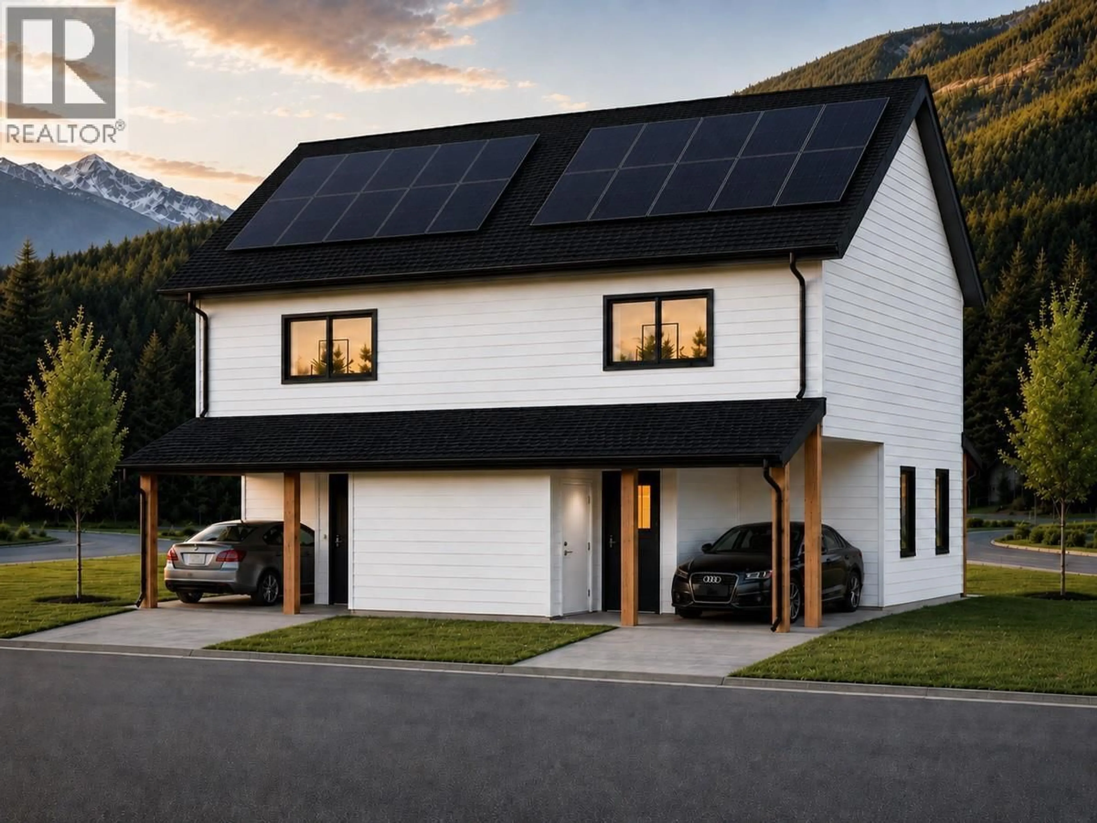 Home with vinyl exterior material, street for 40 - 1013 KEYSTONE CRESCENT, Revelstoke British Columbia V0E2S0