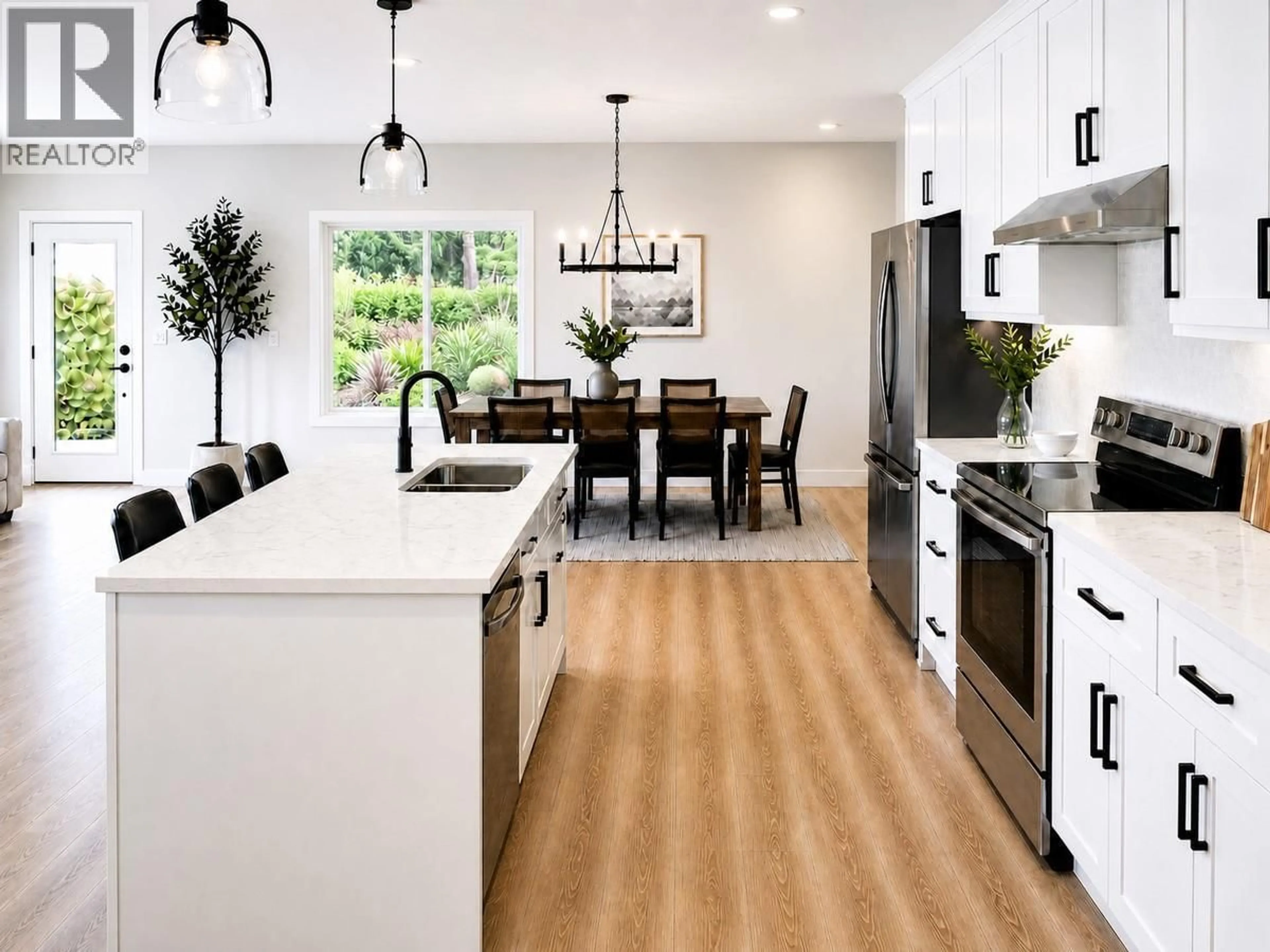 Open concept kitchen, wood/laminate floor for 40 - 1013 KEYSTONE CRESCENT, Revelstoke British Columbia V0E2S0