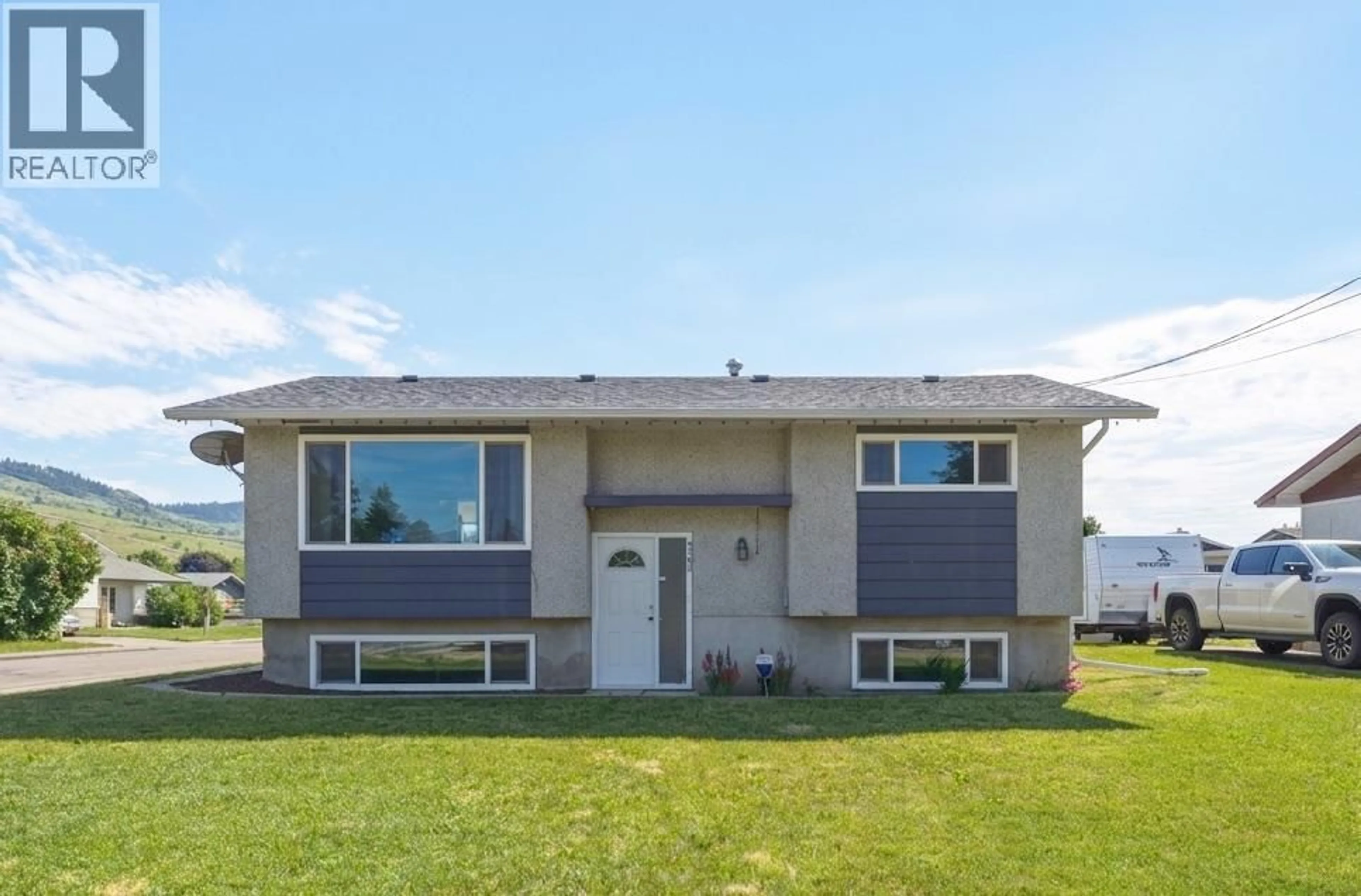 Home with vinyl exterior material, unknown for 4300 16 AVENUE, Vernon British Columbia V1T6P4