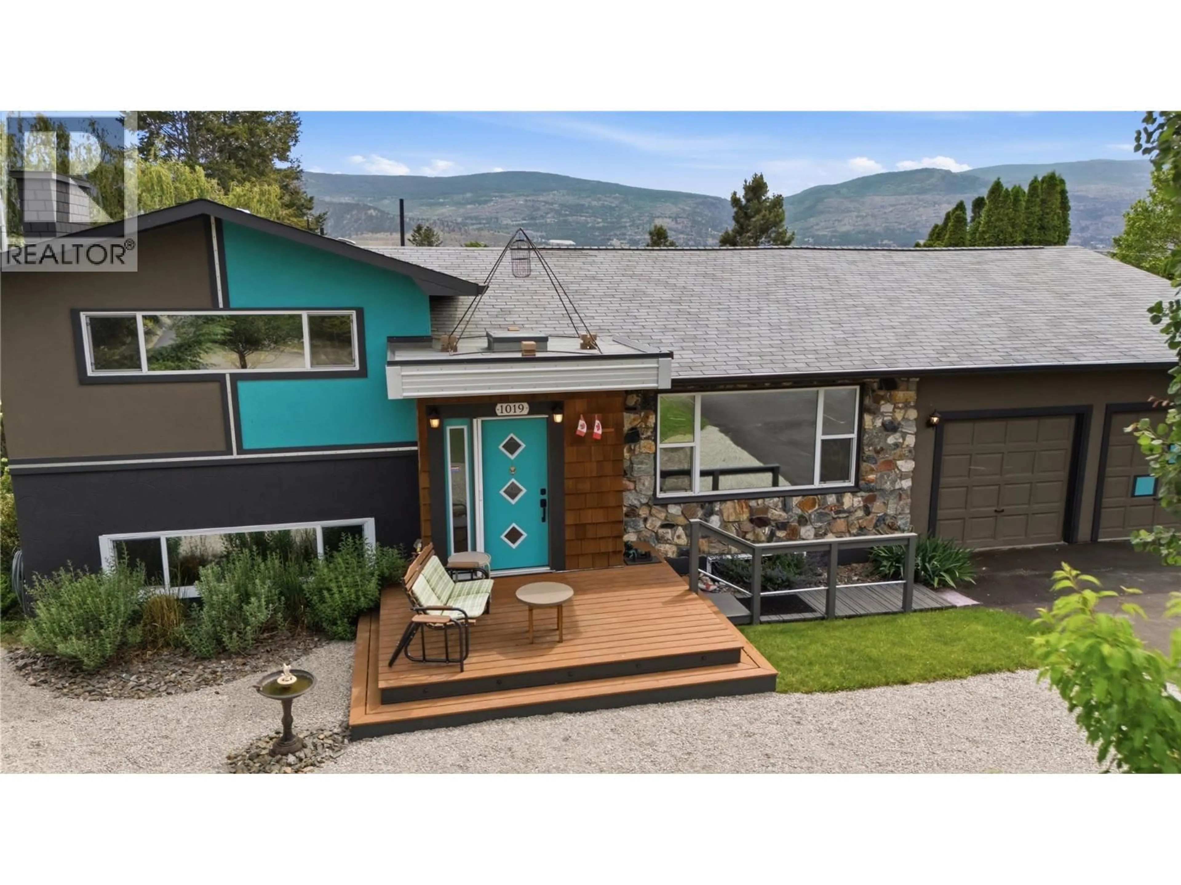 Home with vinyl exterior material, mountain view for 1019 VETERAN DRIVE, Penticton British Columbia V2A7K8