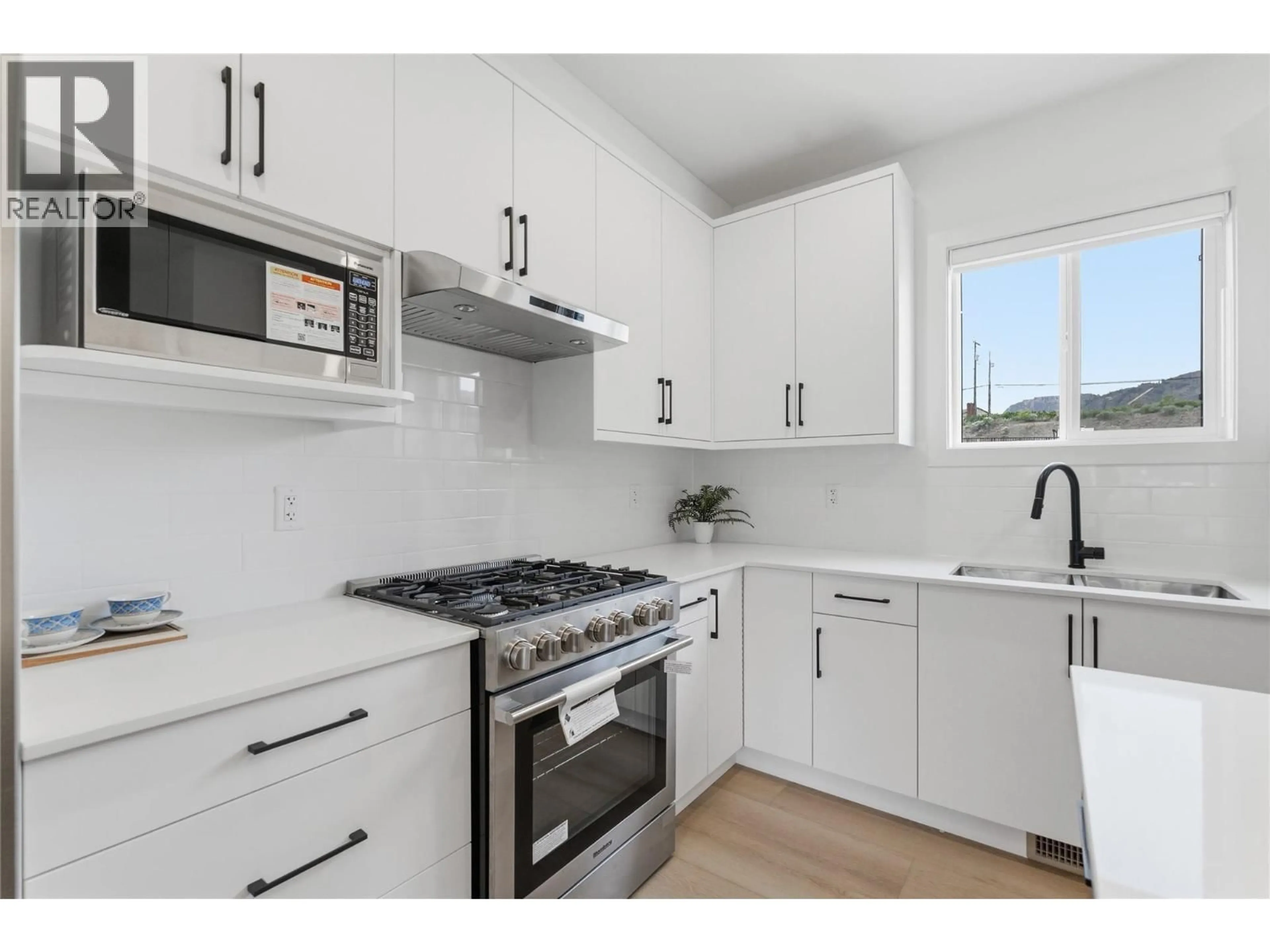 Standard kitchen, unknown for 6 - 4601 97 STREET, Osoyoos British Columbia V0H1V1