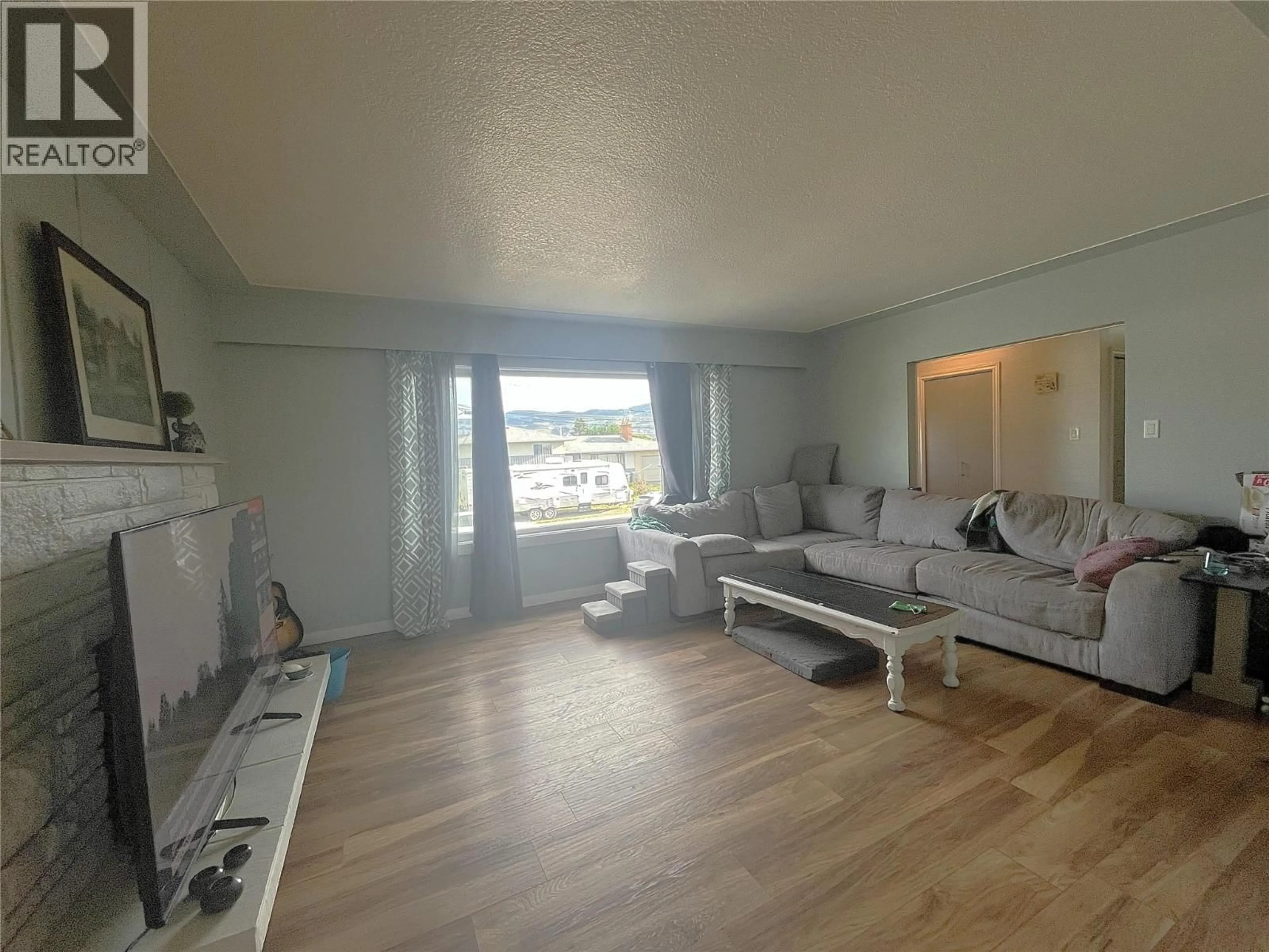 A pic of a room for 670 PATRICIA AVENUE, Kamloops British Columbia V2B1Y8