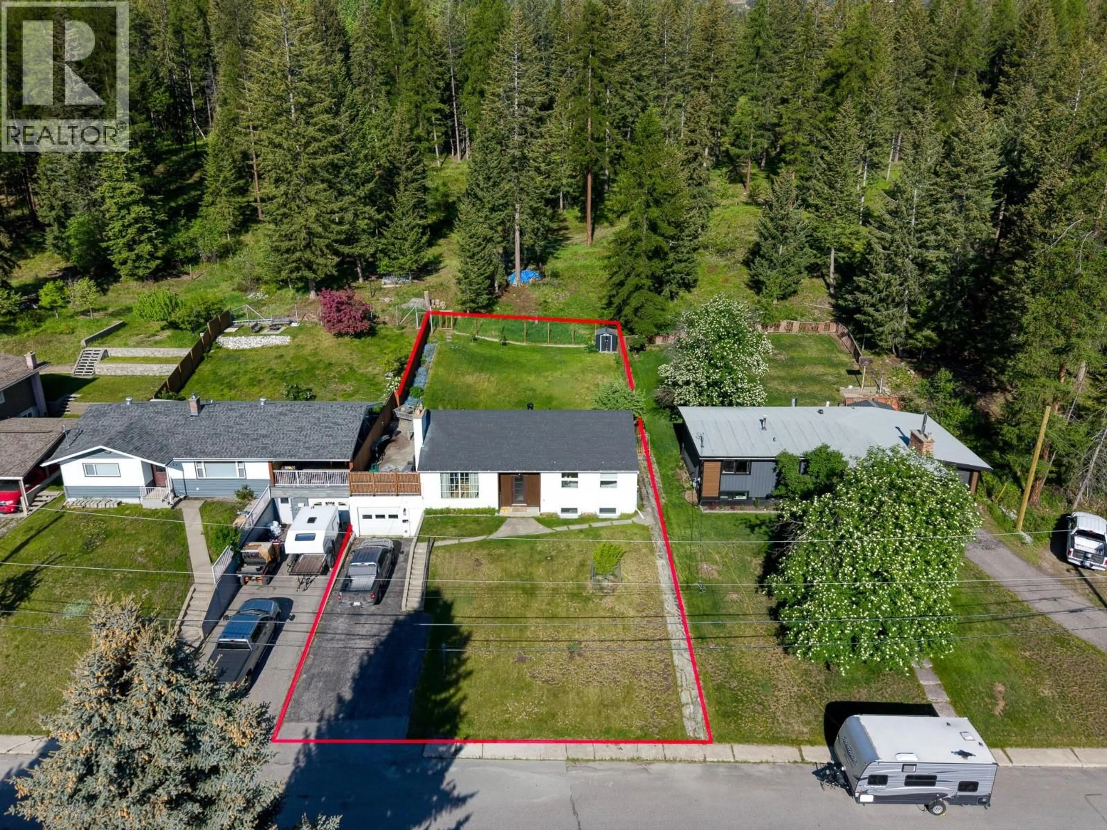 A pic from outside/outdoor area/front of a property/back of a property/a pic from drone, unknown for 129 LEVIRS AVENUE, Kimberley British Columbia V1A1X6