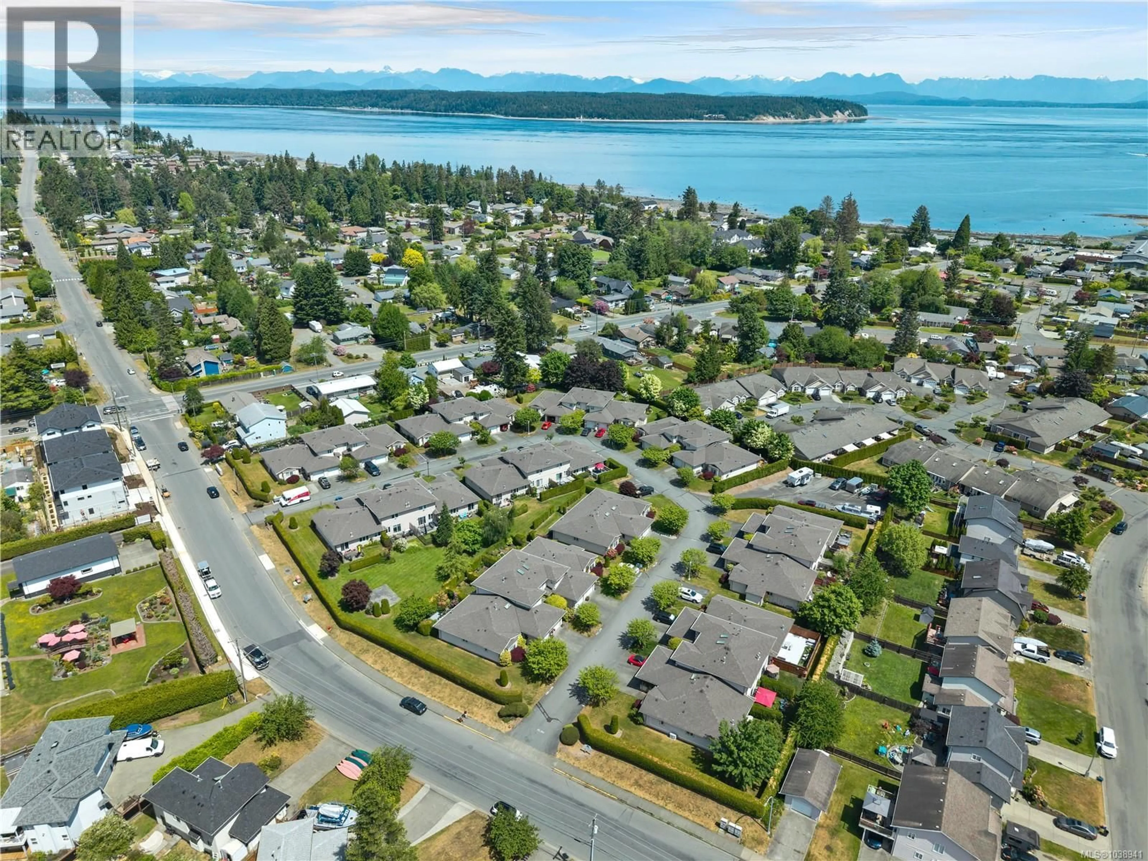 A pic from outside/outdoor area/front of a property/back of a property/a pic from drone, water/lake/river/ocean view for 35 - 2055 GALERNO ROAD, Campbell River British Columbia V9W6Z1