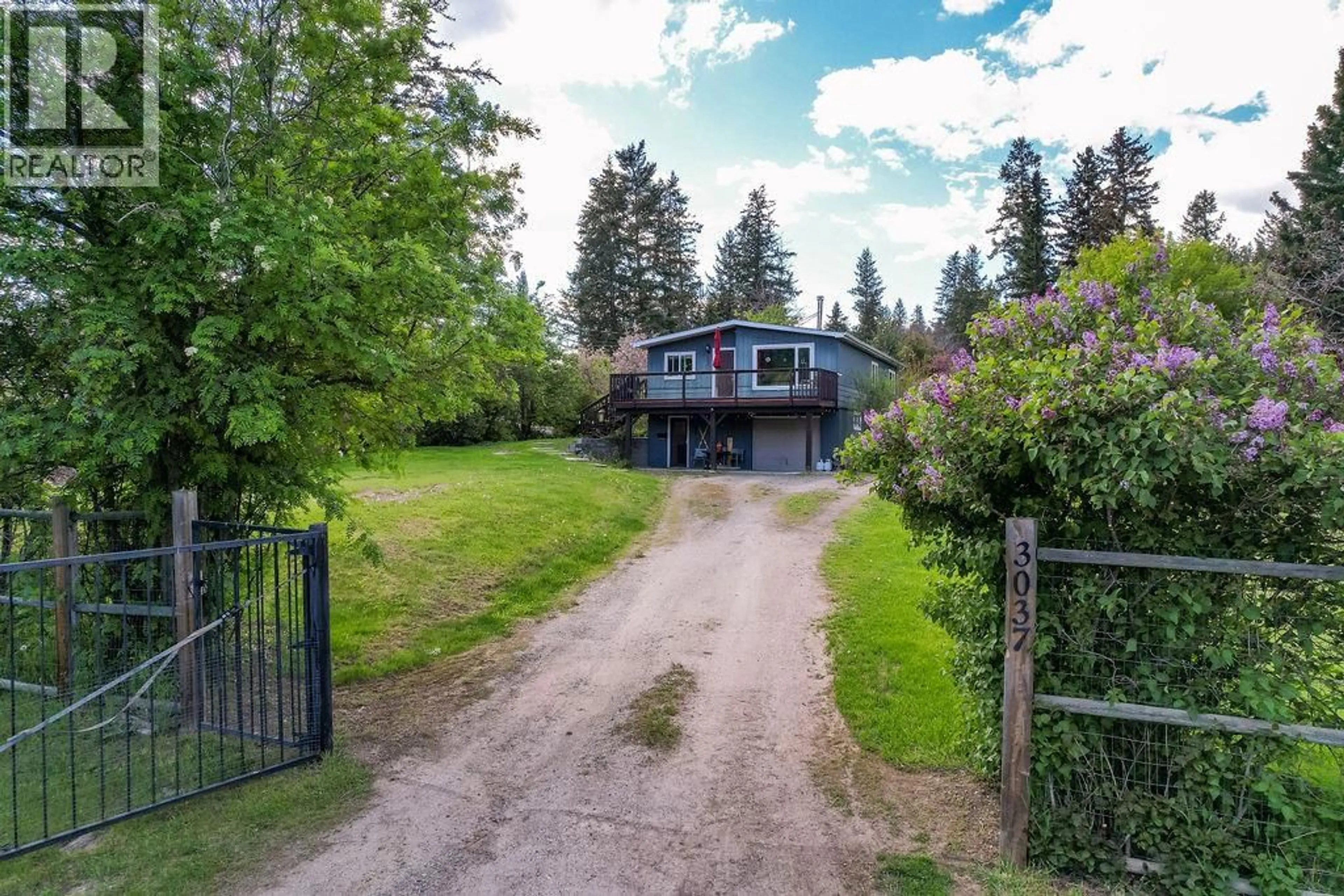 A pic from outside/outdoor area/front of a property/back of a property/a pic from drone, street for 3037 MCCREIGHT ROAD, Kamloops British Columbia V0E3E1