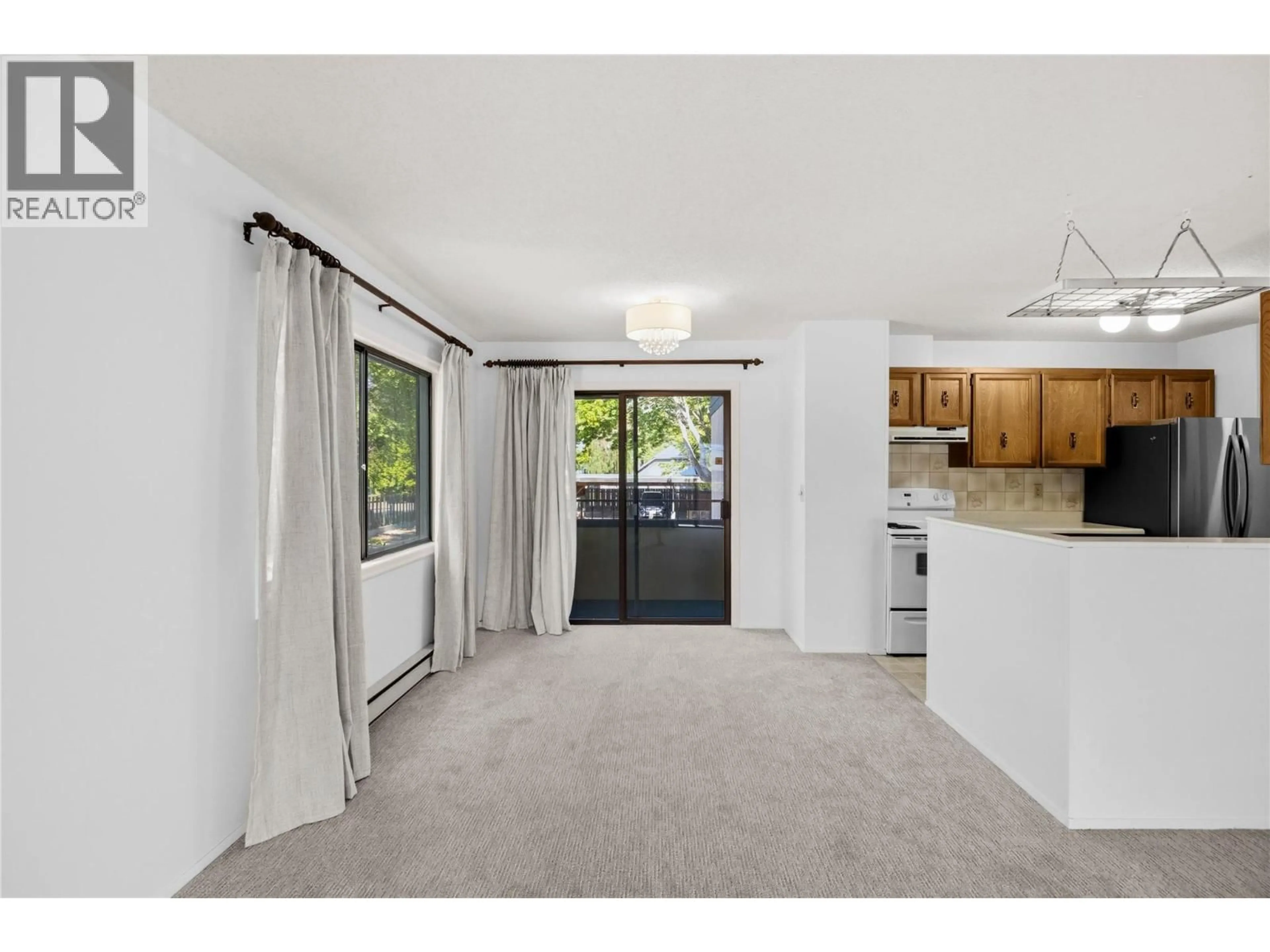 A pic of a room for 202 - 740 WINNIPEG STREET, Penticton British Columbia V2A5N3