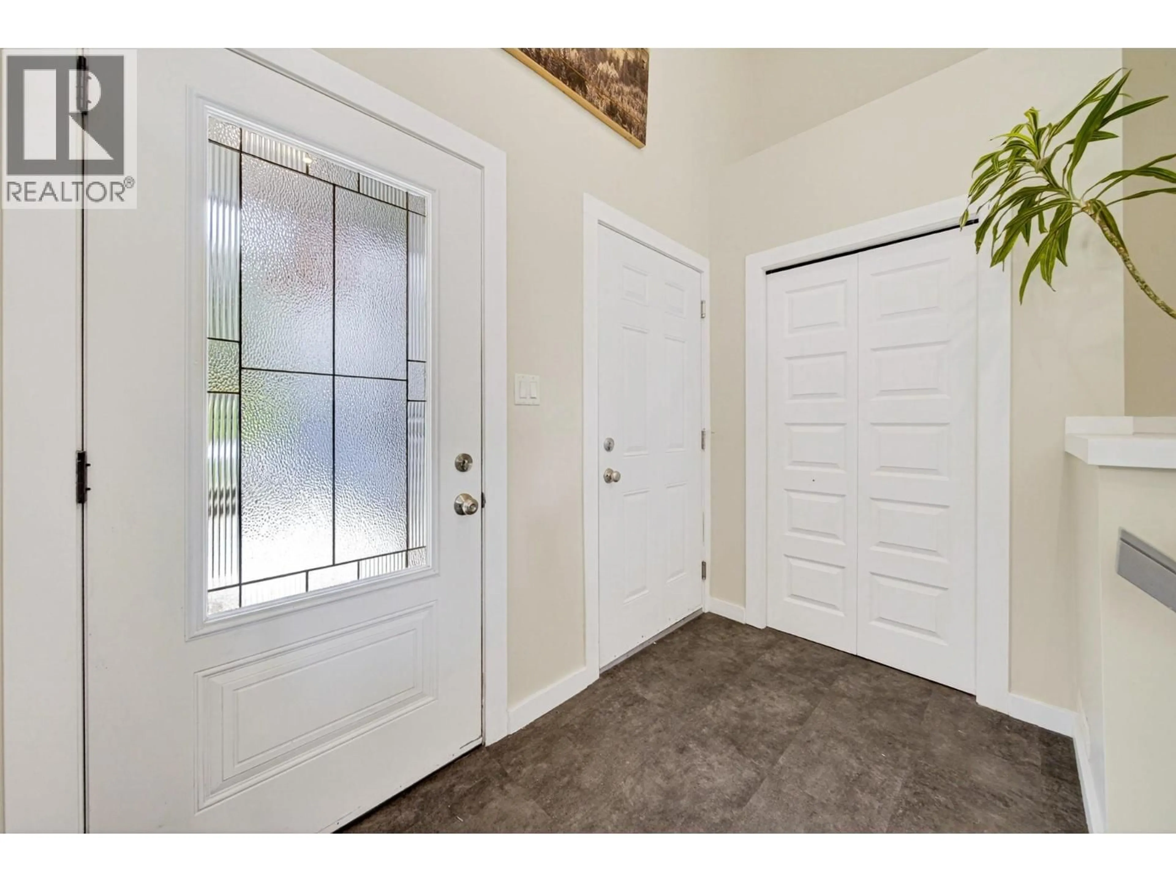 Indoor entryway for 36 DRIFTWOOD PLACE, Elkford British Columbia V0B1H0