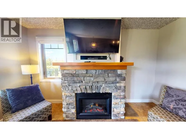 416 K1 - 400 BIGHORN BOULEVARD, Radium Hot Springs 5