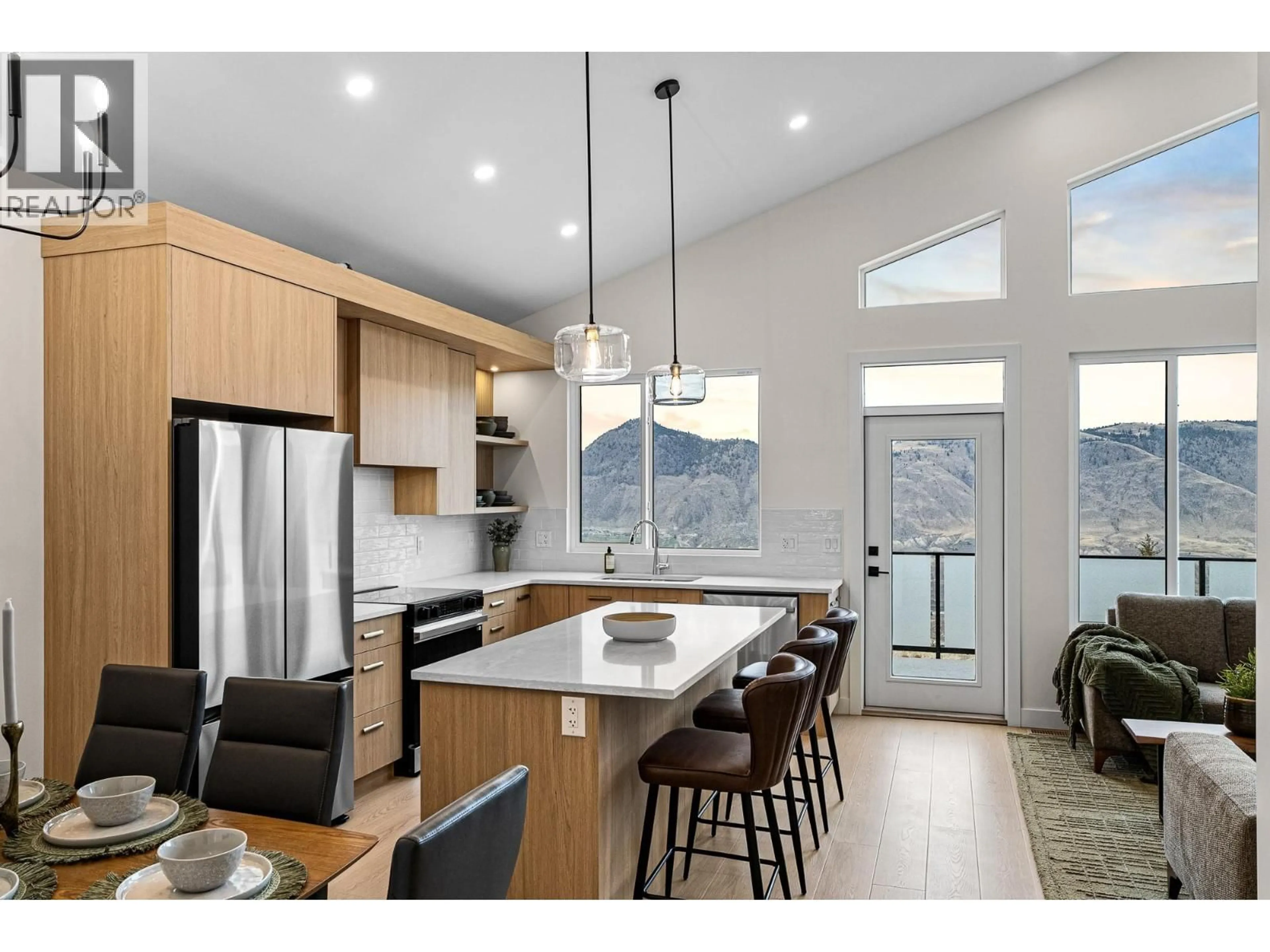 Open concept kitchen, wood/laminate floor for 133 - 2400 COLDWATER DRIVE, Kamloops British Columbia V2E0E9
