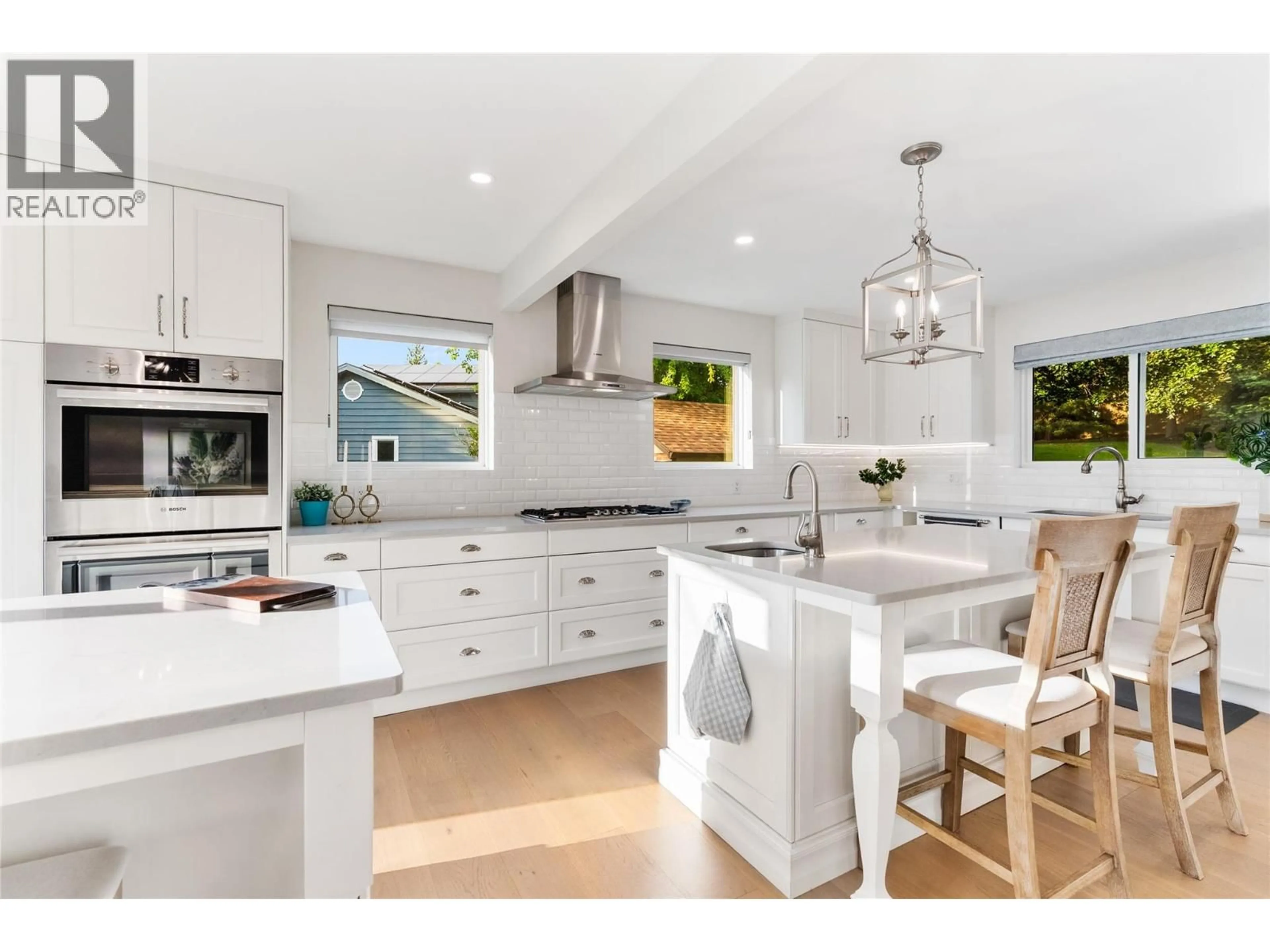 Open concept kitchen, unknown for 4471 NOTTINGHAM ROAD, Kelowna British Columbia V1W1V1