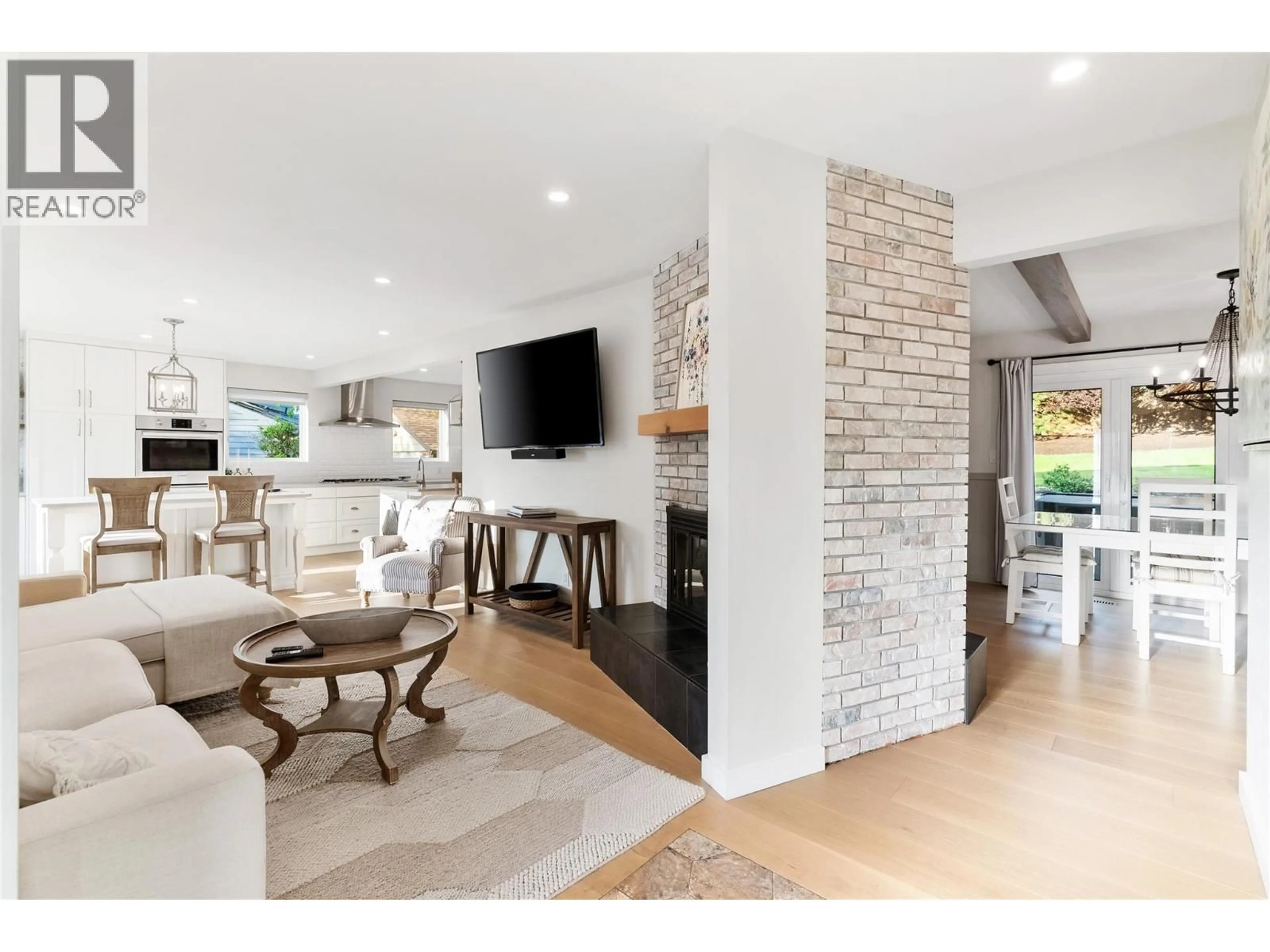 Open concept kitchen, unknown for 4471 NOTTINGHAM ROAD, Kelowna British Columbia V1W1V1