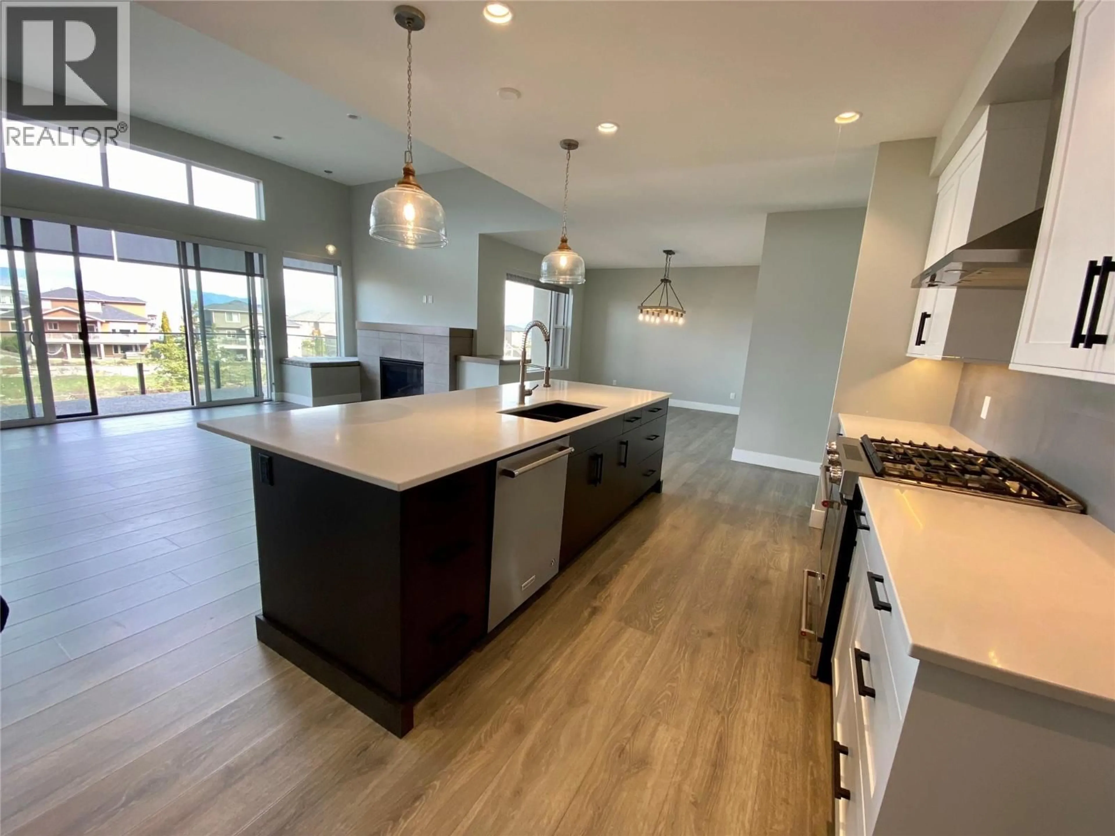 Open concept kitchen, unknown for 5402 KESTREL LANE, Kelowna British Columbia V1W0A6