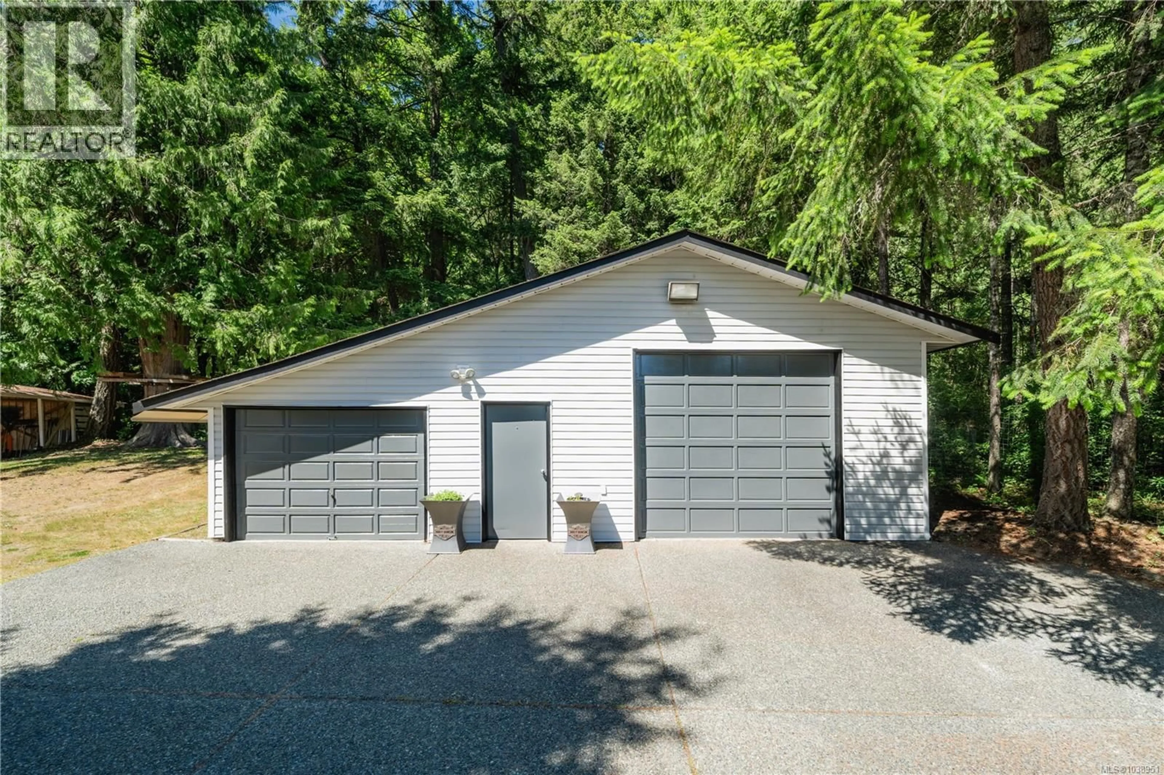 Indoor garage for 1751 BURNHAM ROAD, Cobble Hill British Columbia V8H0B3