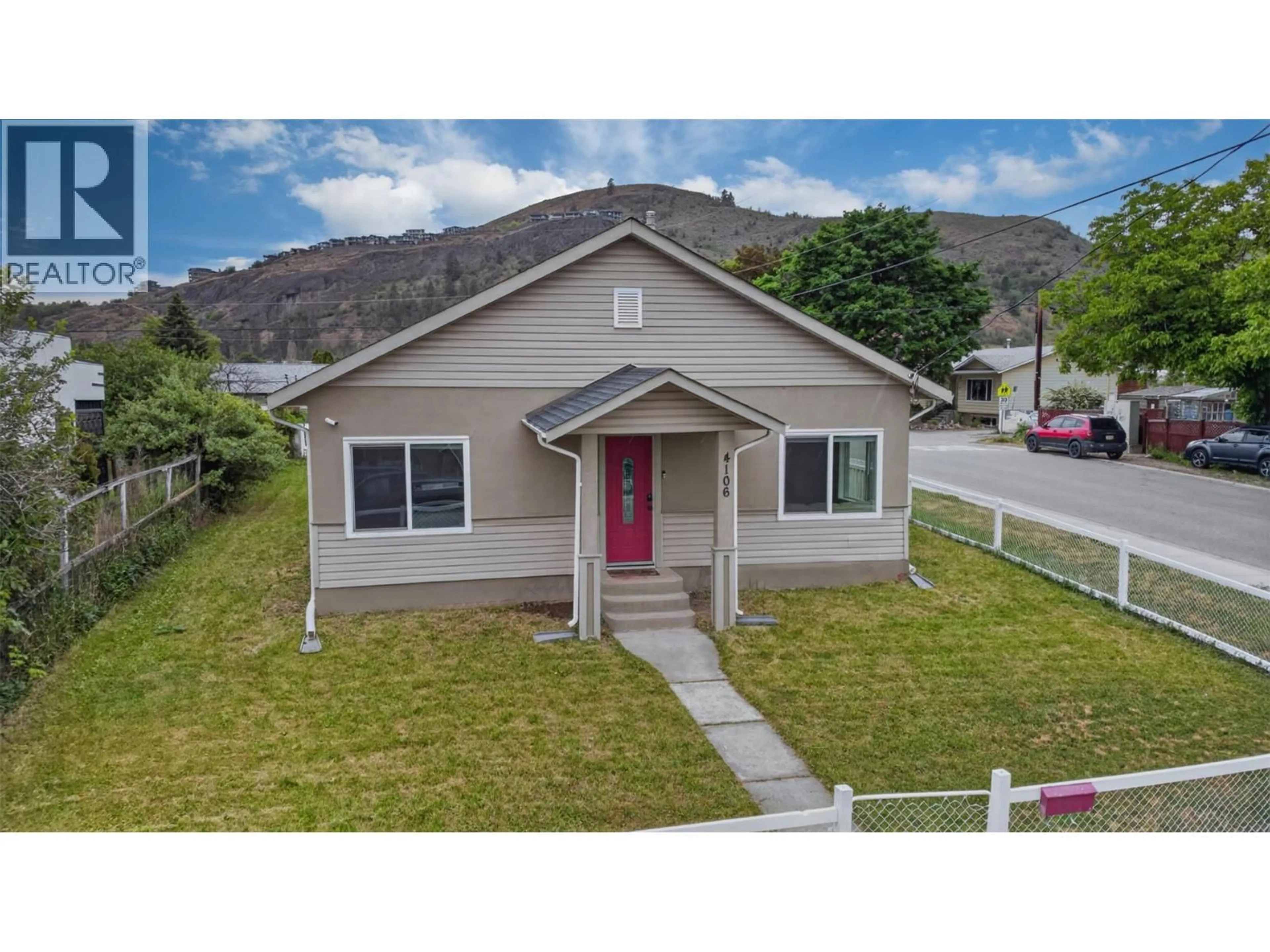 A pic from outside/outdoor area/front of a property/back of a property/a pic from drone, unknown for 4106 34TH STREET, Vernon British Columbia V1T5Y2