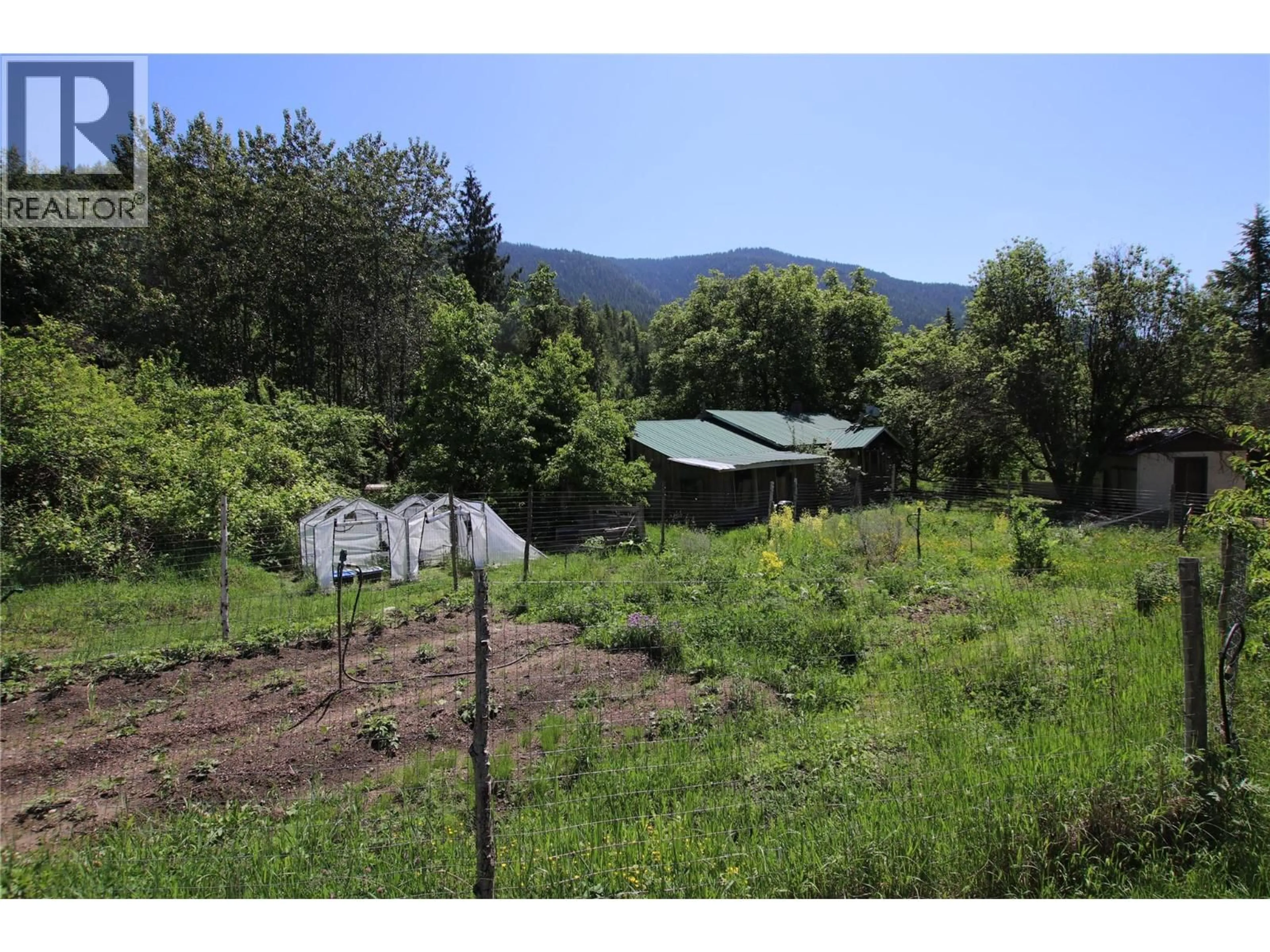 Shed for 7735 STEWART ROAD, Fauquier British Columbia V0G1K0