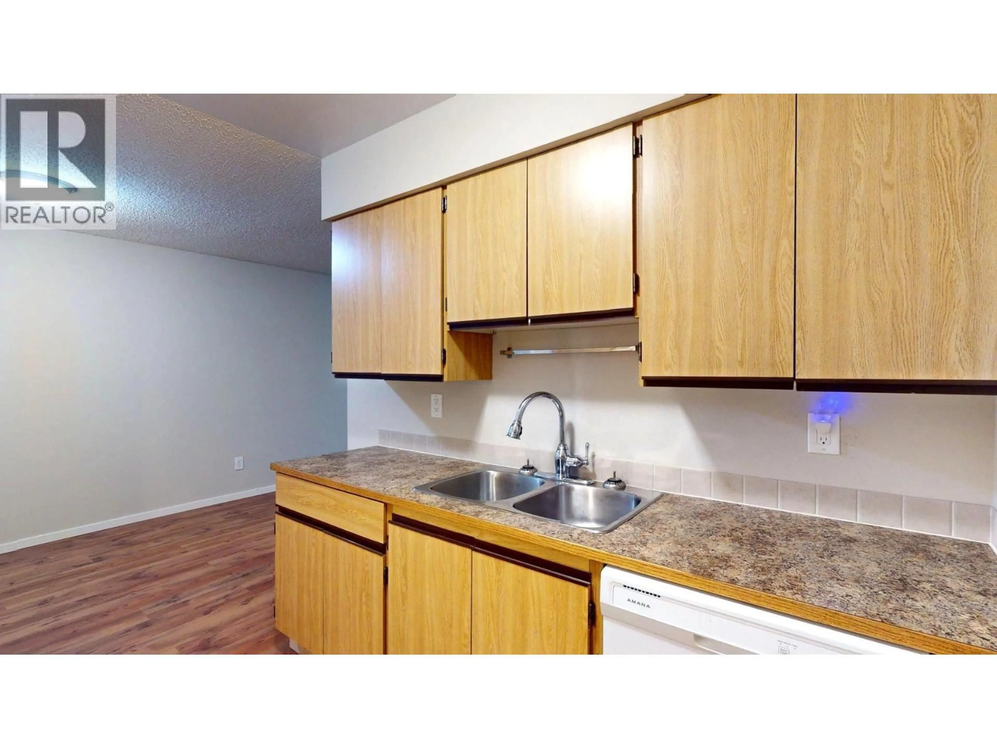 Standard kitchen, wood/laminate floor for 103 - 775 BALMER CRESCENT, Elkford British Columbia V0B1H0