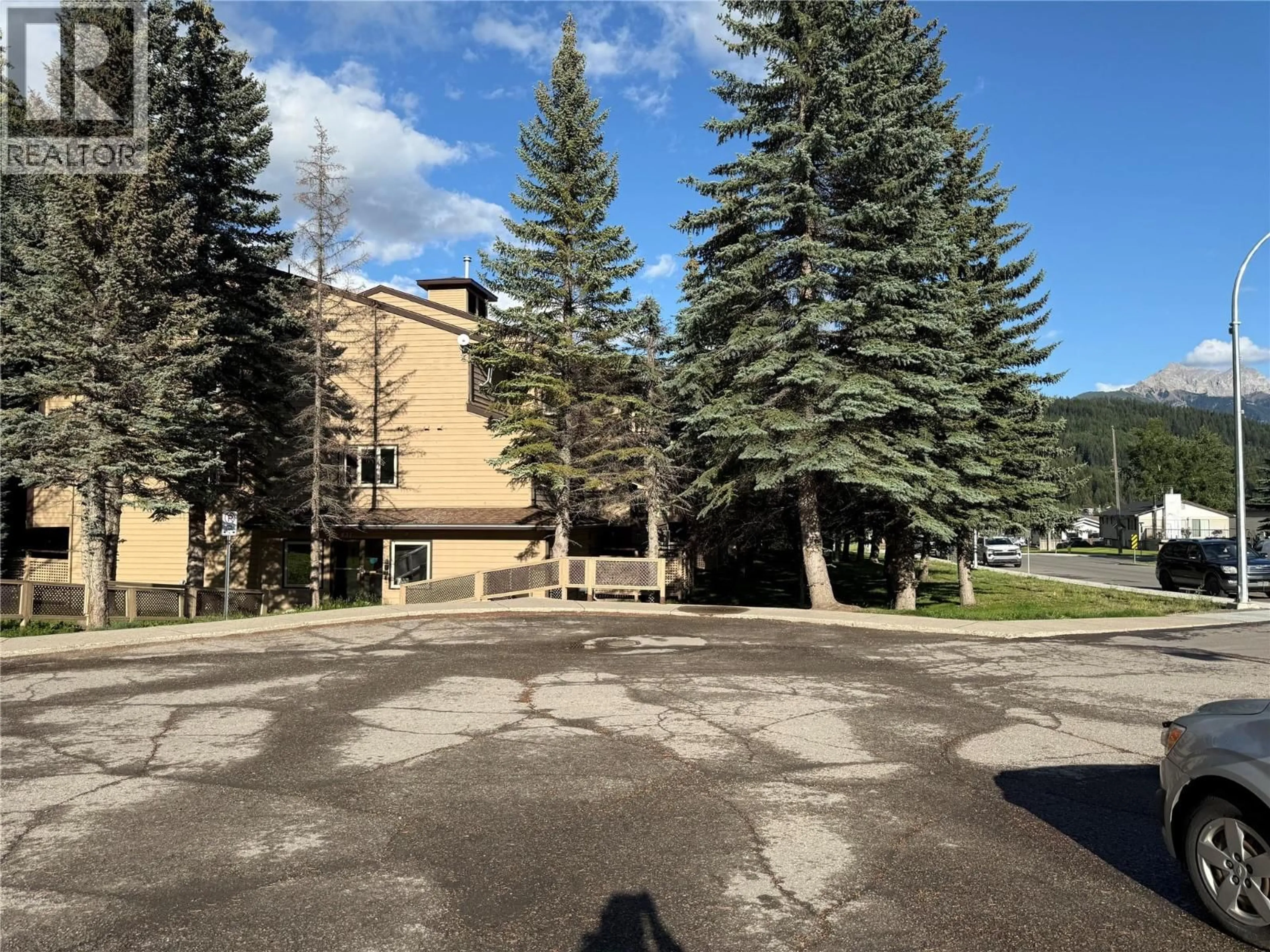 Unknown for 108 - 431 BOIVIN ROAD, Elkford British Columbia V0B1H0
