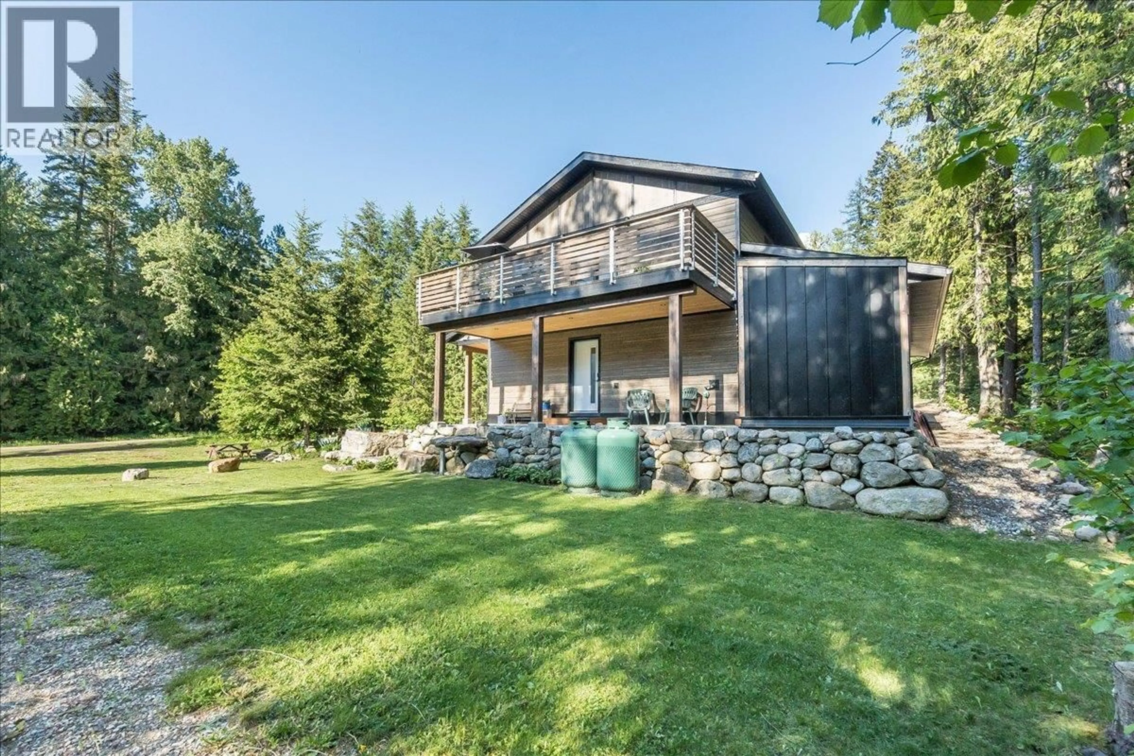 Patio, water/lake/river/ocean view for 809 SLOCAN STREET, Slocan British Columbia V0G2C0