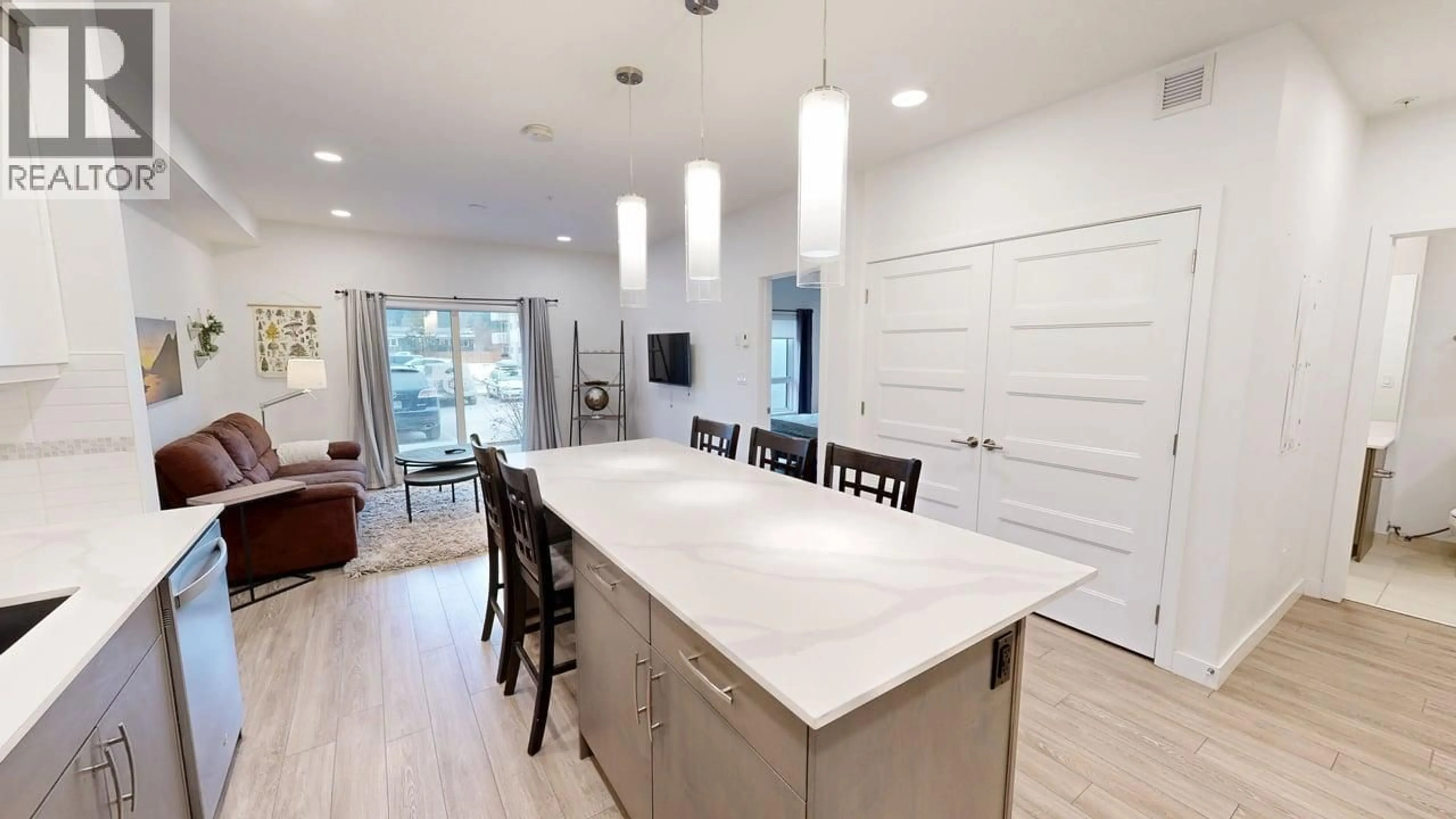 Open concept kitchen, unknown for 2102 - 410 5TH S AVENUE, Golden British Columbia V0A1H0