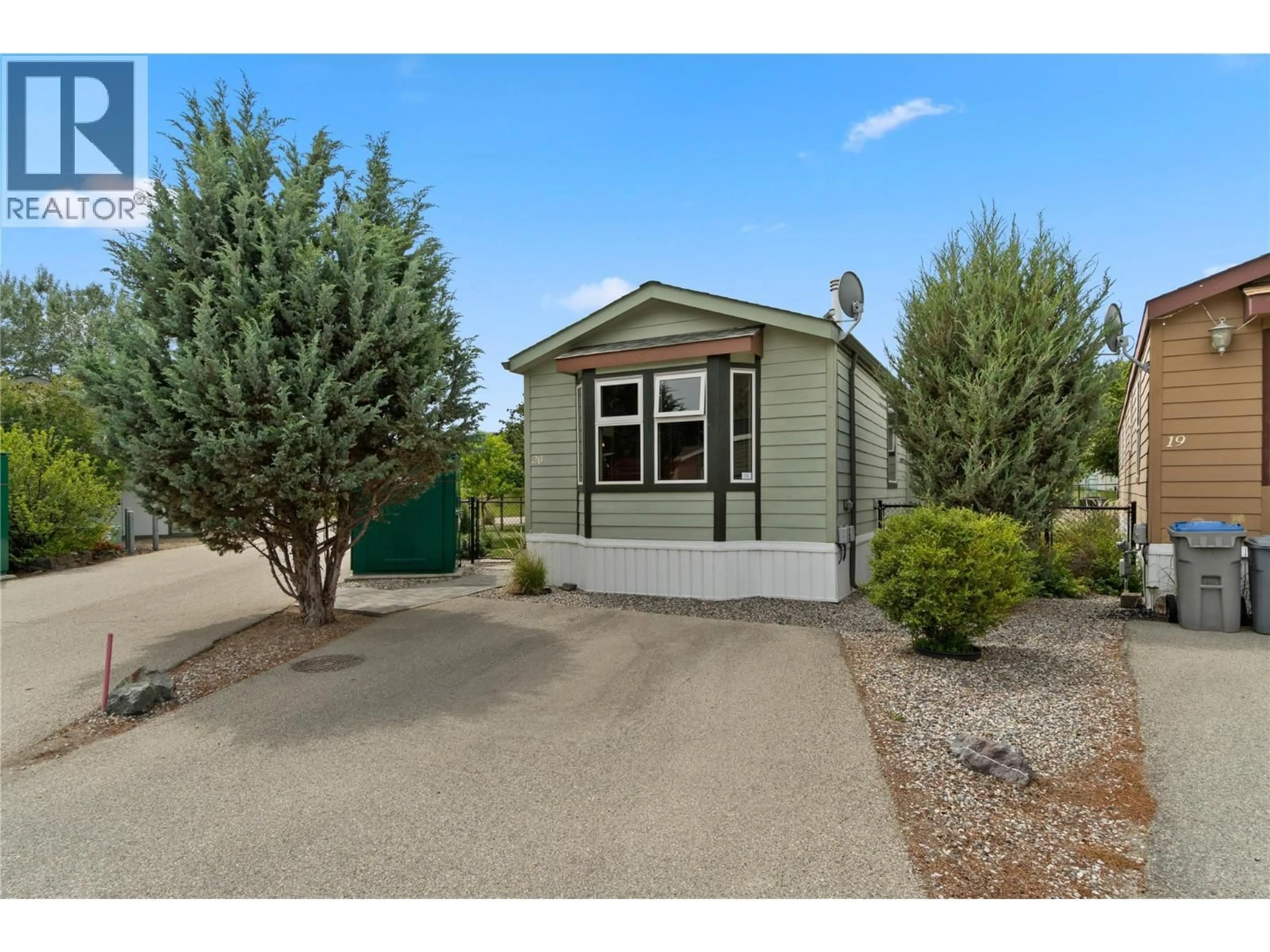 Home with vinyl exterior material, street for 20 - 1781 ORD ROAD, Kamloops British Columbia V2B0E8