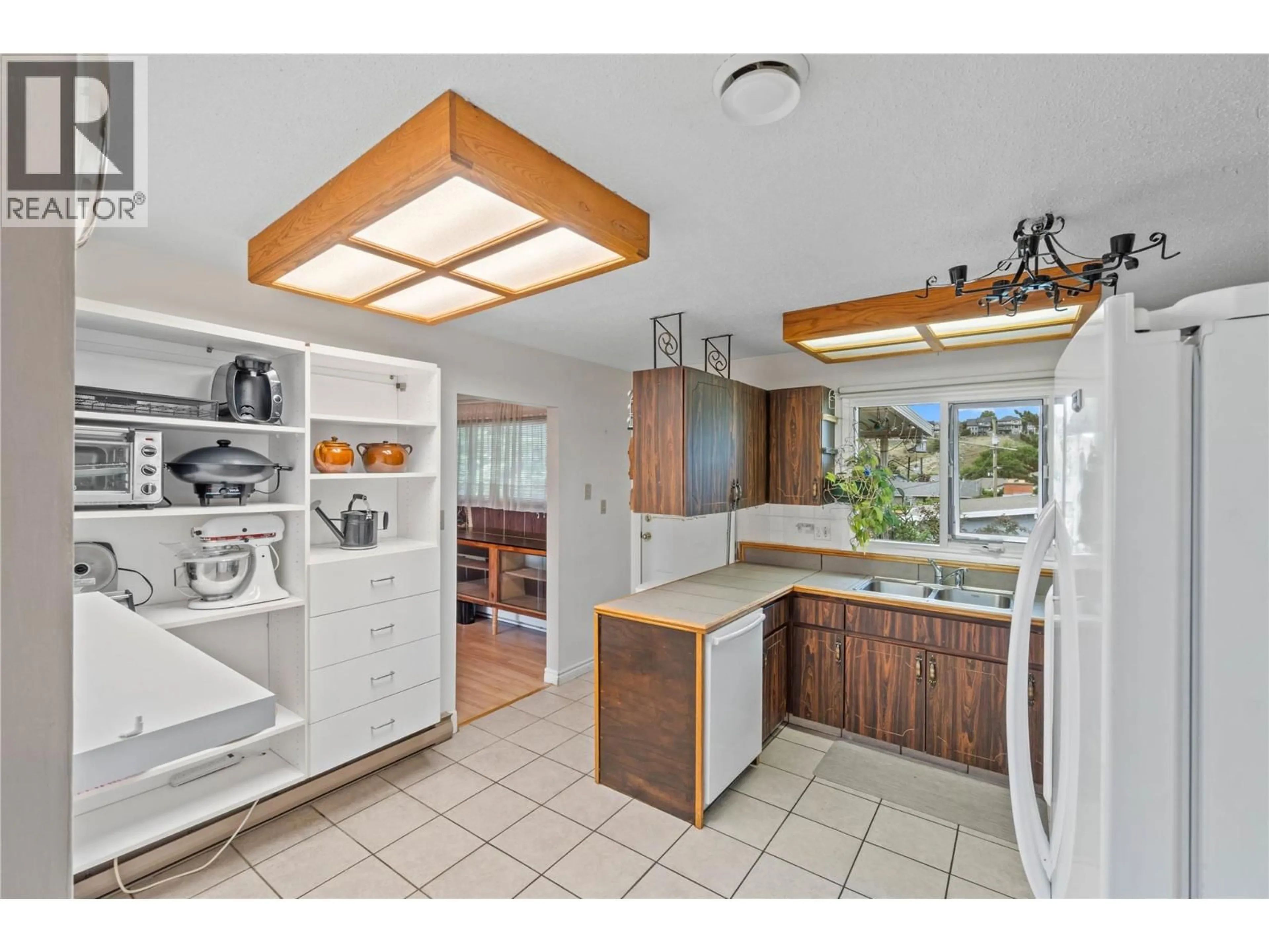 Unknown for 853 ALPINE TERRACE, Kamloops British Columbia V2B6E7