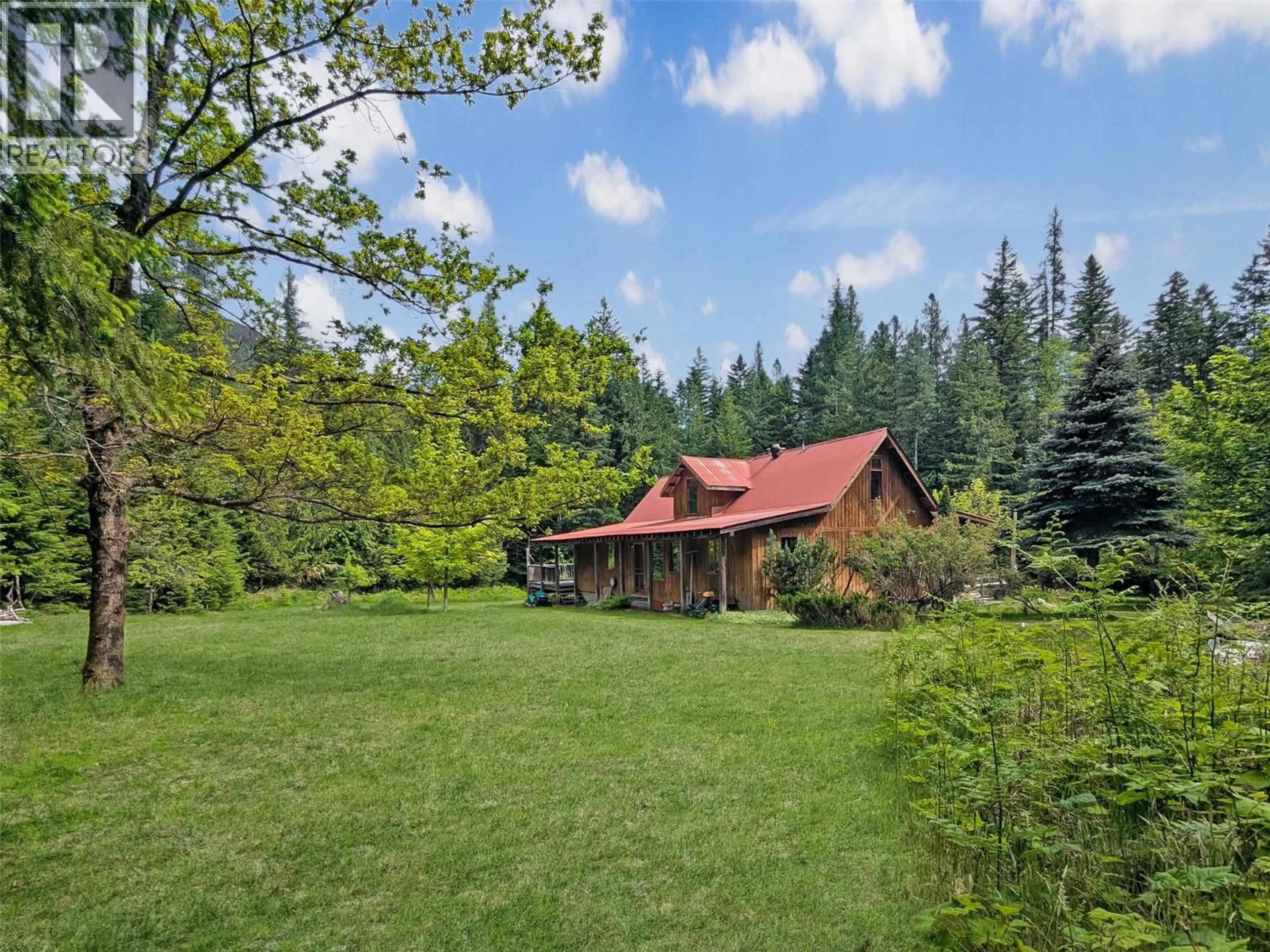 A pic from outside/outdoor area/front of a property/back of a property/a pic from drone, forest/trees view for 122 PEREPOLKIN ROAD, Hills British Columbia V0G1S1