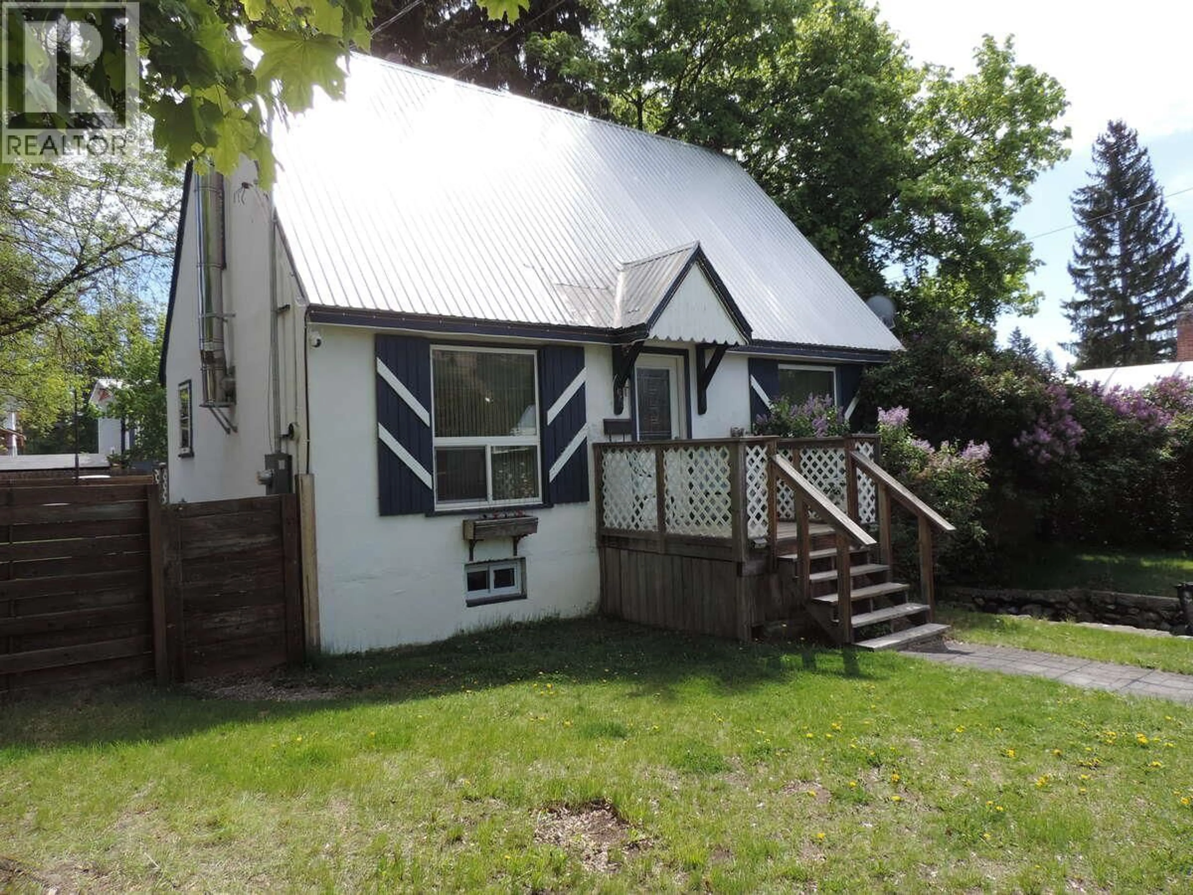 A pic from outside/outdoor area/front of a property/back of a property/a pic from drone, unknown for 623 6TH AVENUE, Kimberley British Columbia V1A2V8