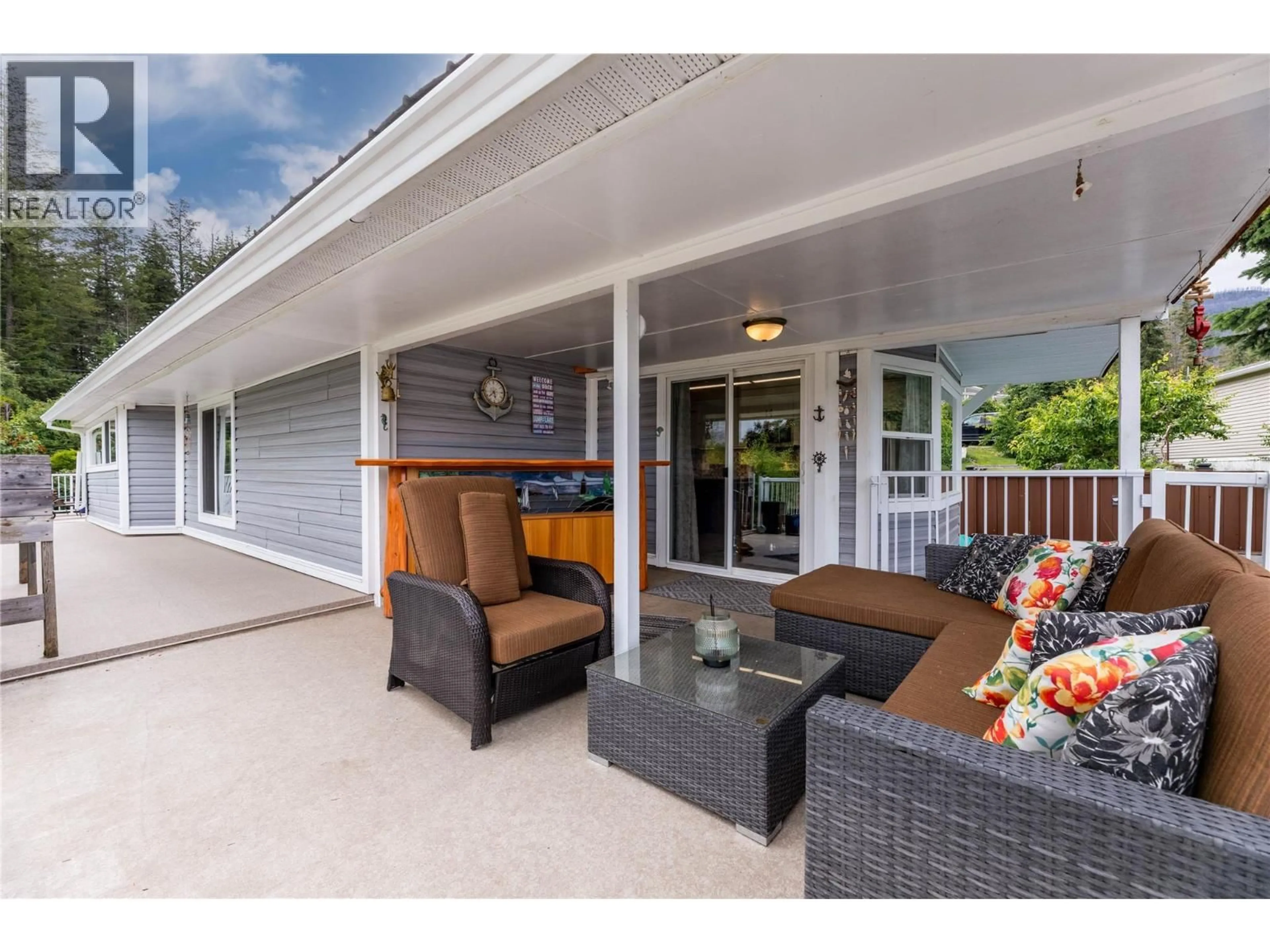 Patio, water/lake/river/ocean view for 55 - 2932 BUCKLEY ROAD, Sorrento British Columbia V0E2W1