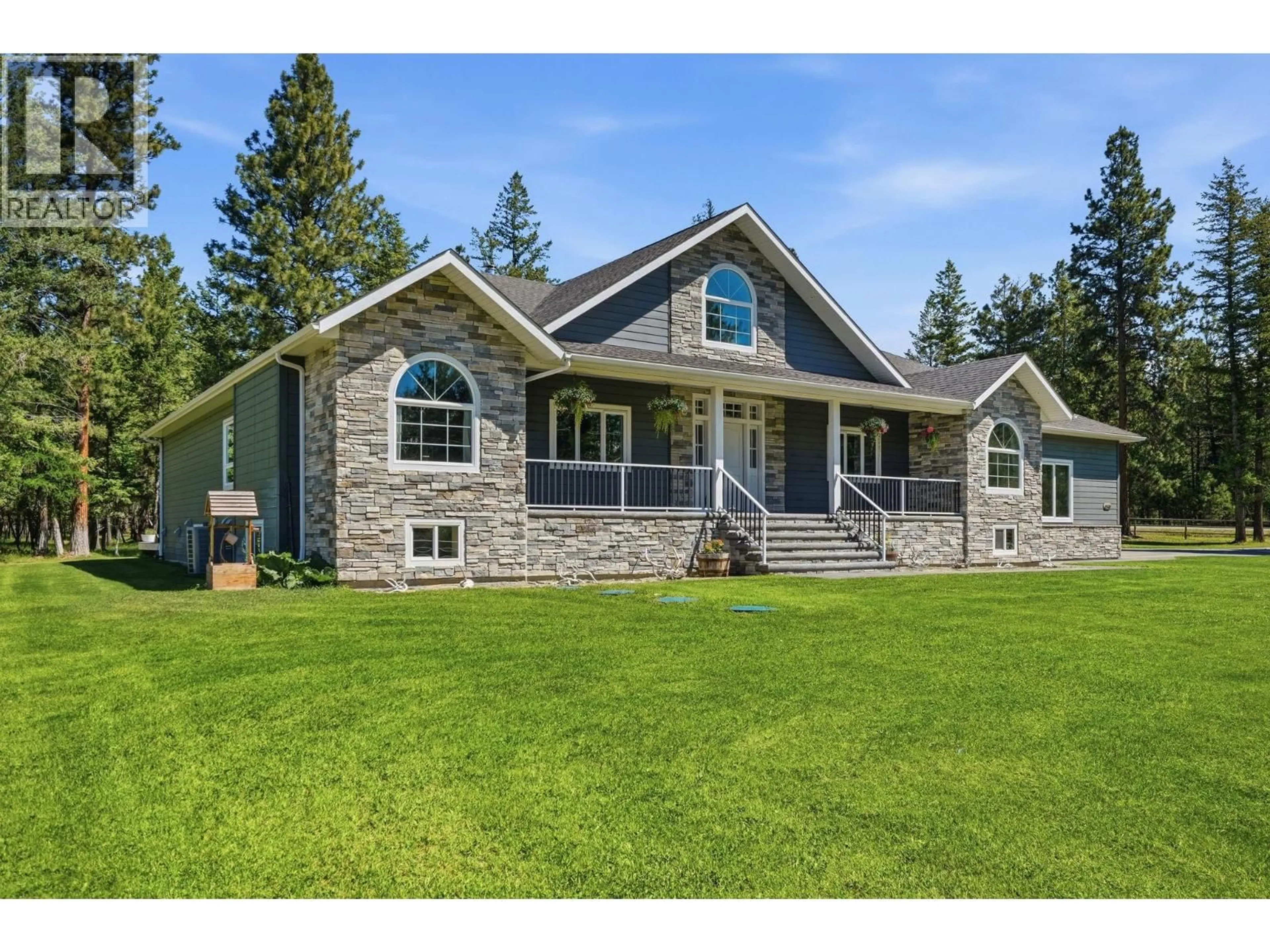 Home with vinyl exterior material, unknown for 4520 13TH STREET SOUTH, Cranbrook British Columbia V1C7A9