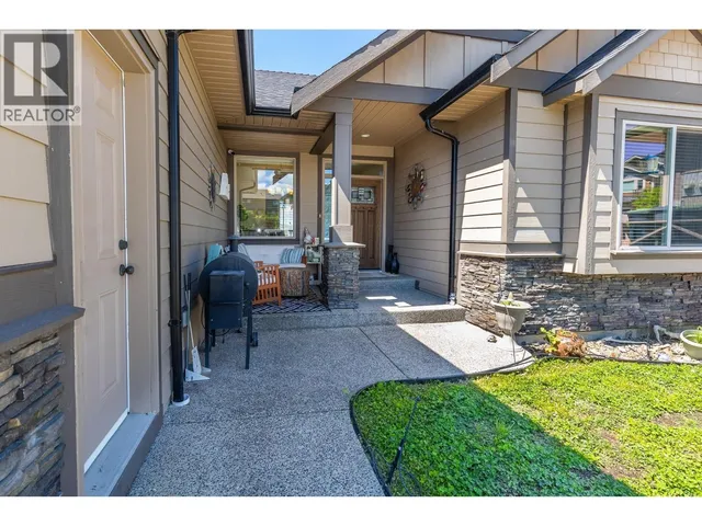 6552 BLACKCOMB PLACE, Vernon 2