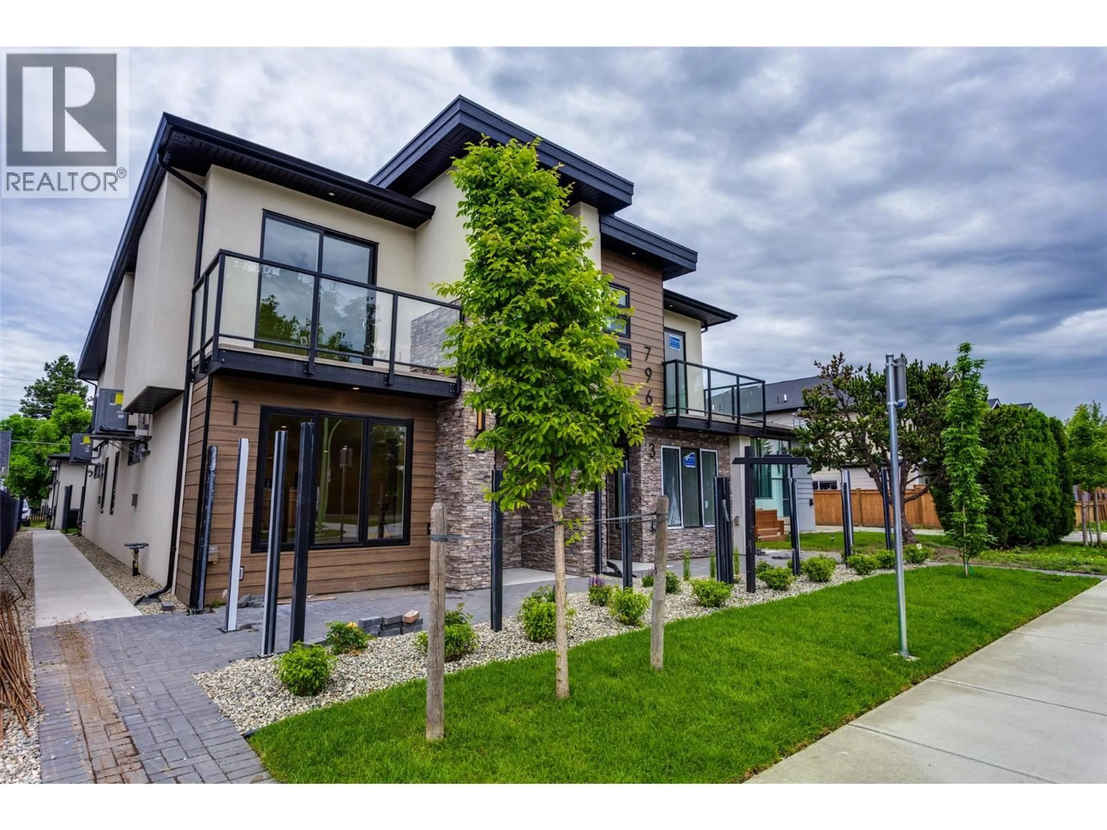 Home with brick exterior material, street for 2 - 796 GLENWOOD AVENUE, Kelowna British Columbia V1Y5M5