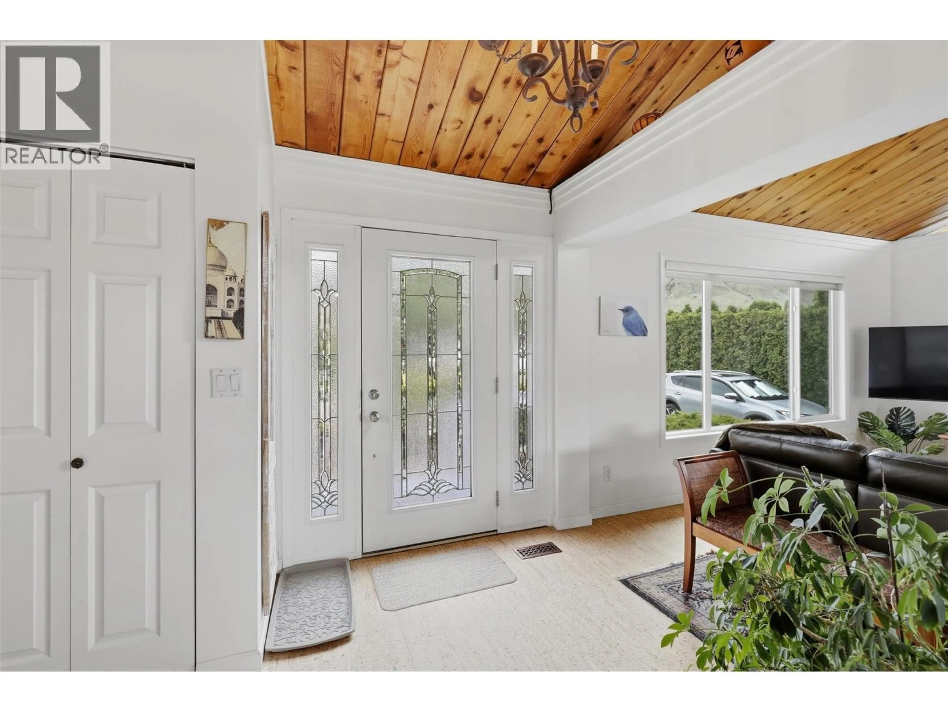 Indoor entryway for 230 VISTA PLACE, Ashcroft British Columbia V0K1A0