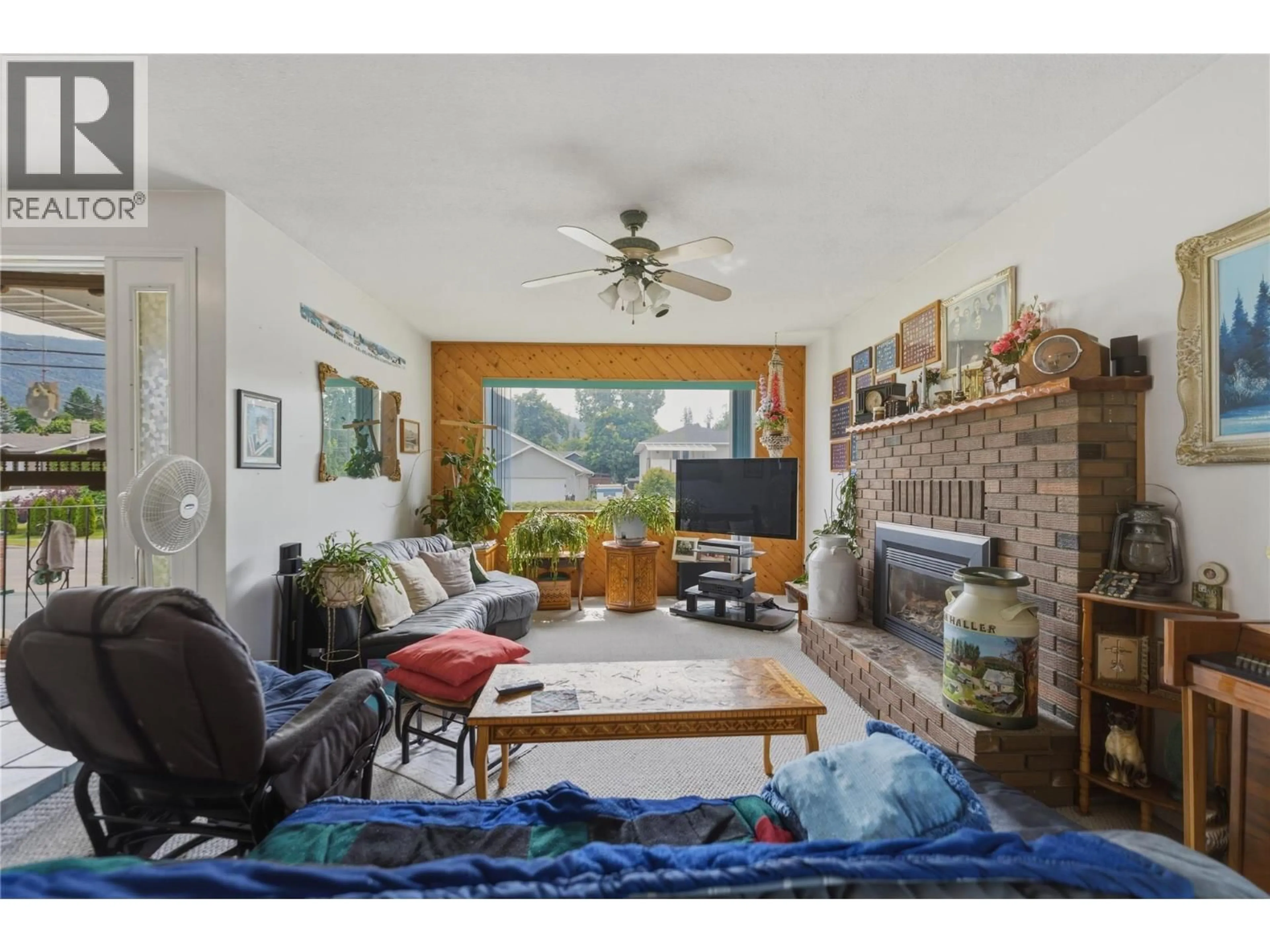 Living room with furniture, unknown for 2810 OKANAGAN STREET, Armstrong British Columbia V4X0A8