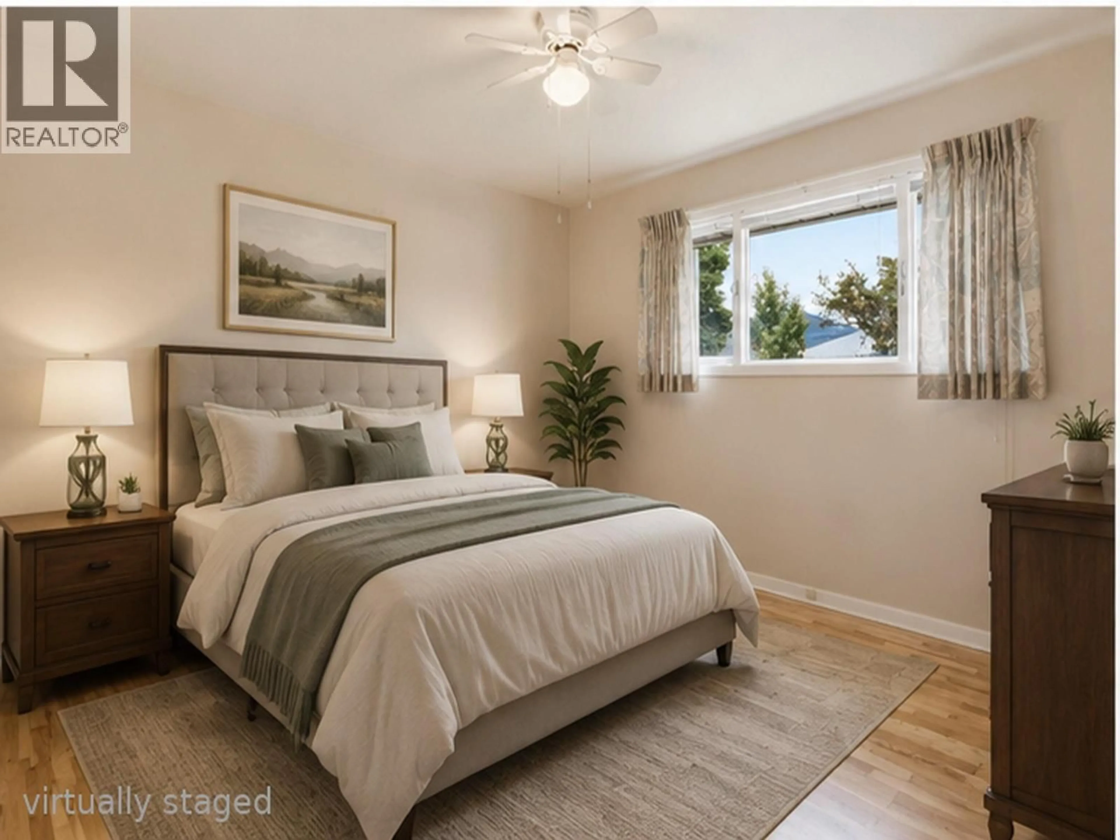 Bedroom with bed, unknown for 164 MANOR PARK AVENUE, Penticton British Columbia V2A2R2
