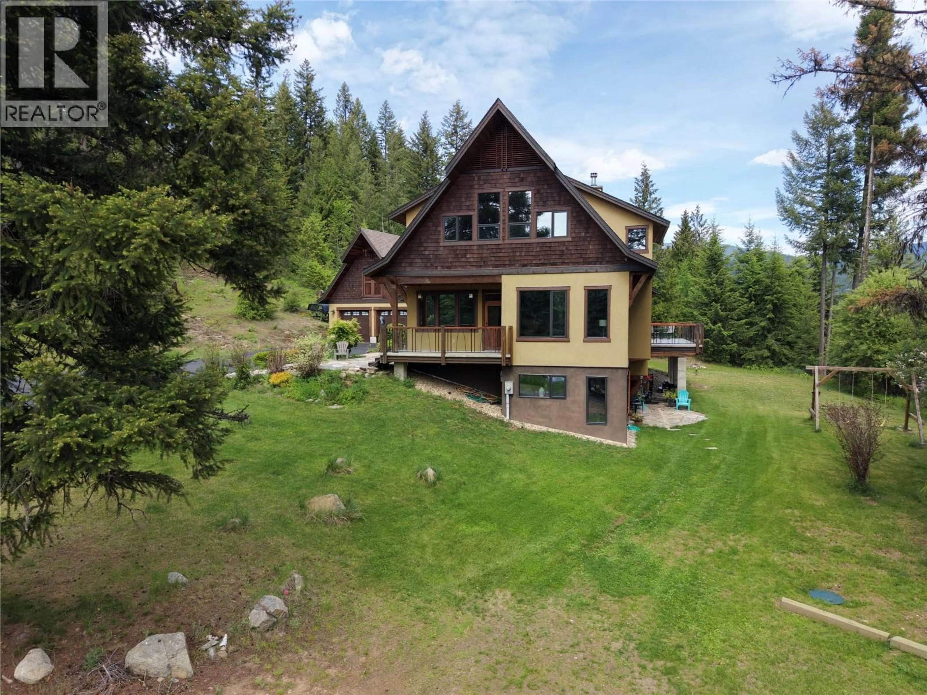 A pic from outside/outdoor area/front of a property/back of a property/a pic from drone, unknown for 4515 BEASLEY WEST ROAD, Nelson British Columbia V0G2G2