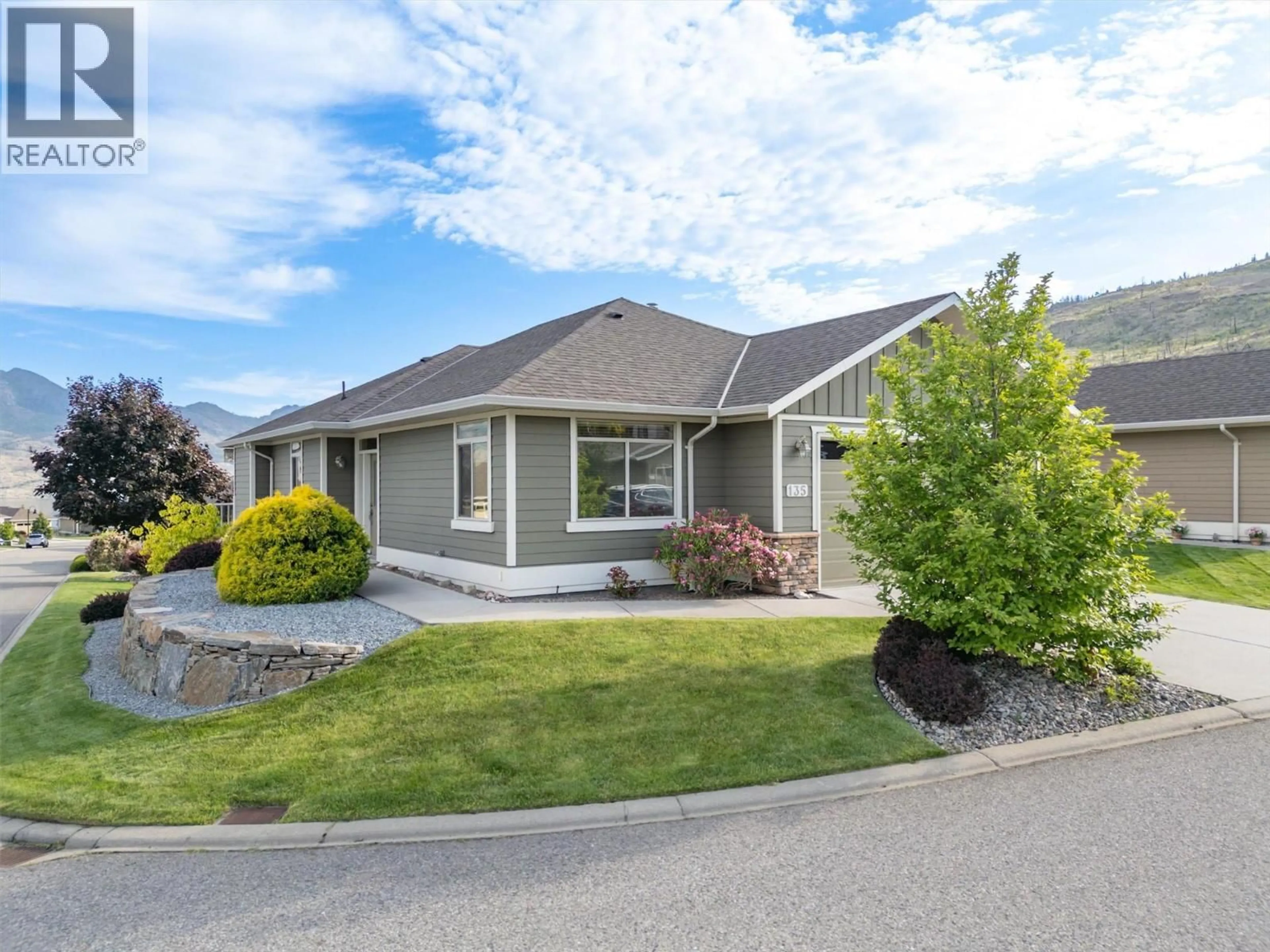Home with vinyl exterior material, street for 135 - 4035 GELLATLY ROAD SOUTH, West Kelowna British Columbia V4T1R7