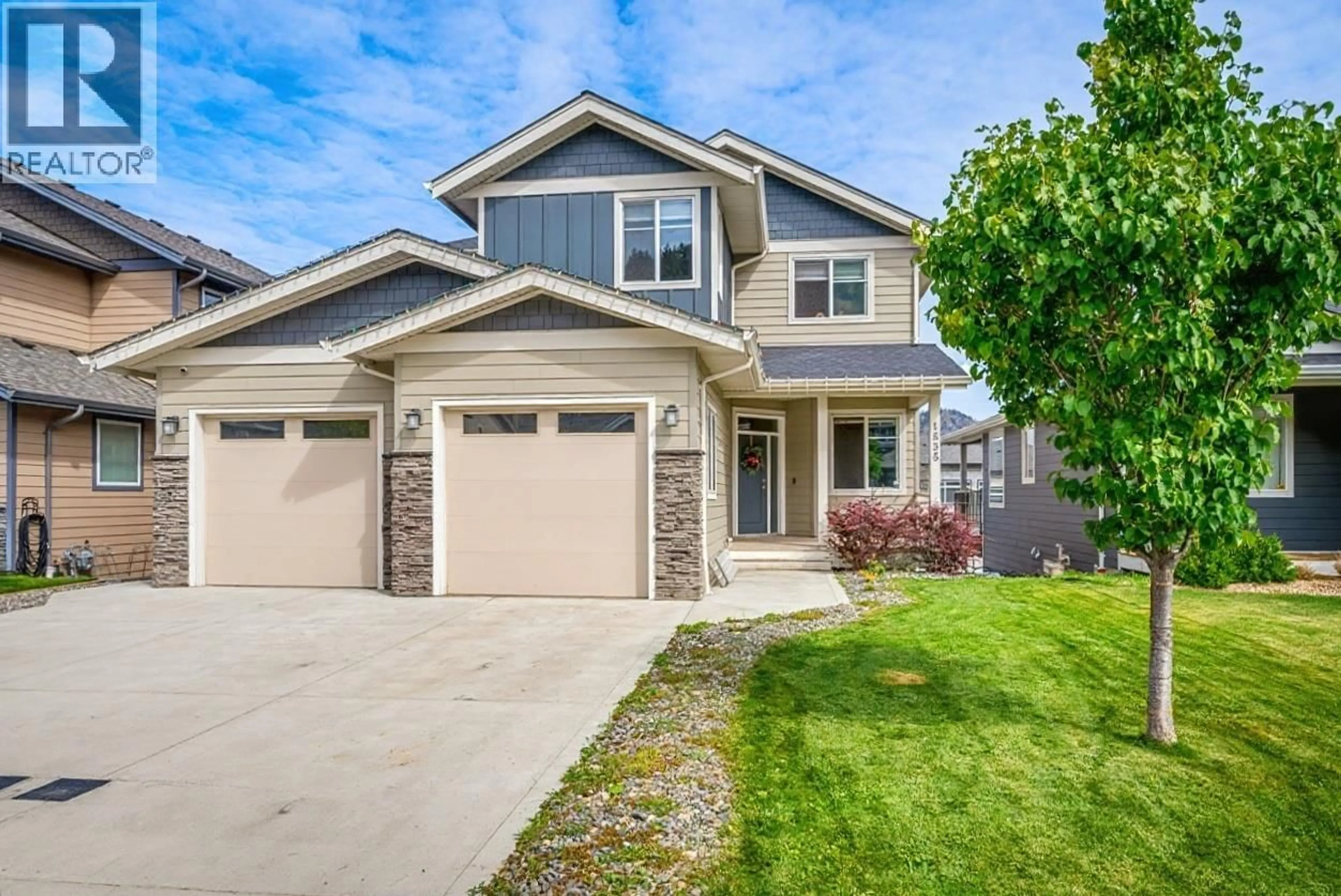 Home with vinyl exterior material, street for 1535 EMERALD DRIVE, Kamloops British Columbia V2C0C1
