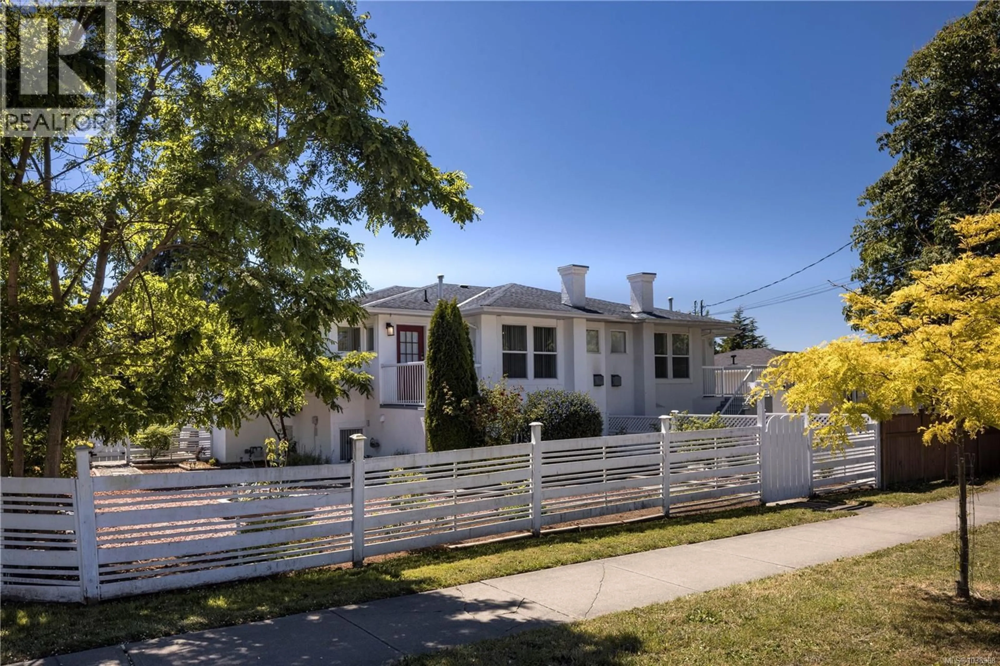 Unknown for 1843 FELTHAM ROAD, Saanich British Columbia V8N2A4