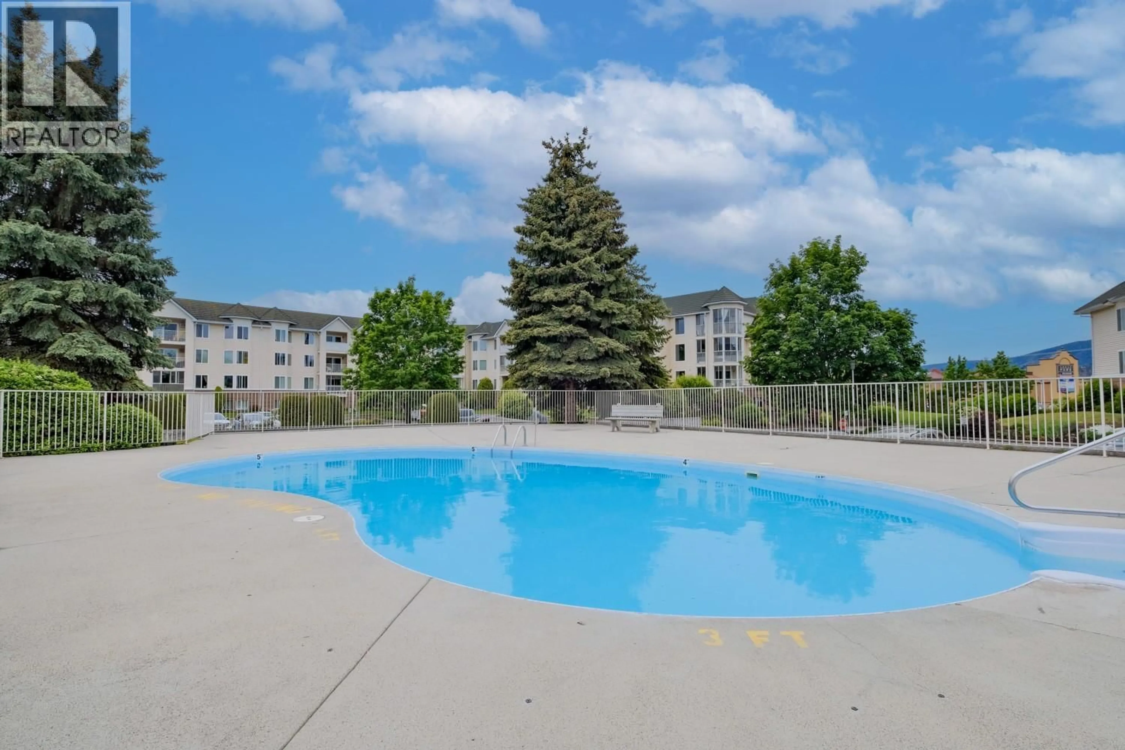 Pool for 201 - 3160 CASORSO ROAD, Kelowna British Columbia V1W3L7
