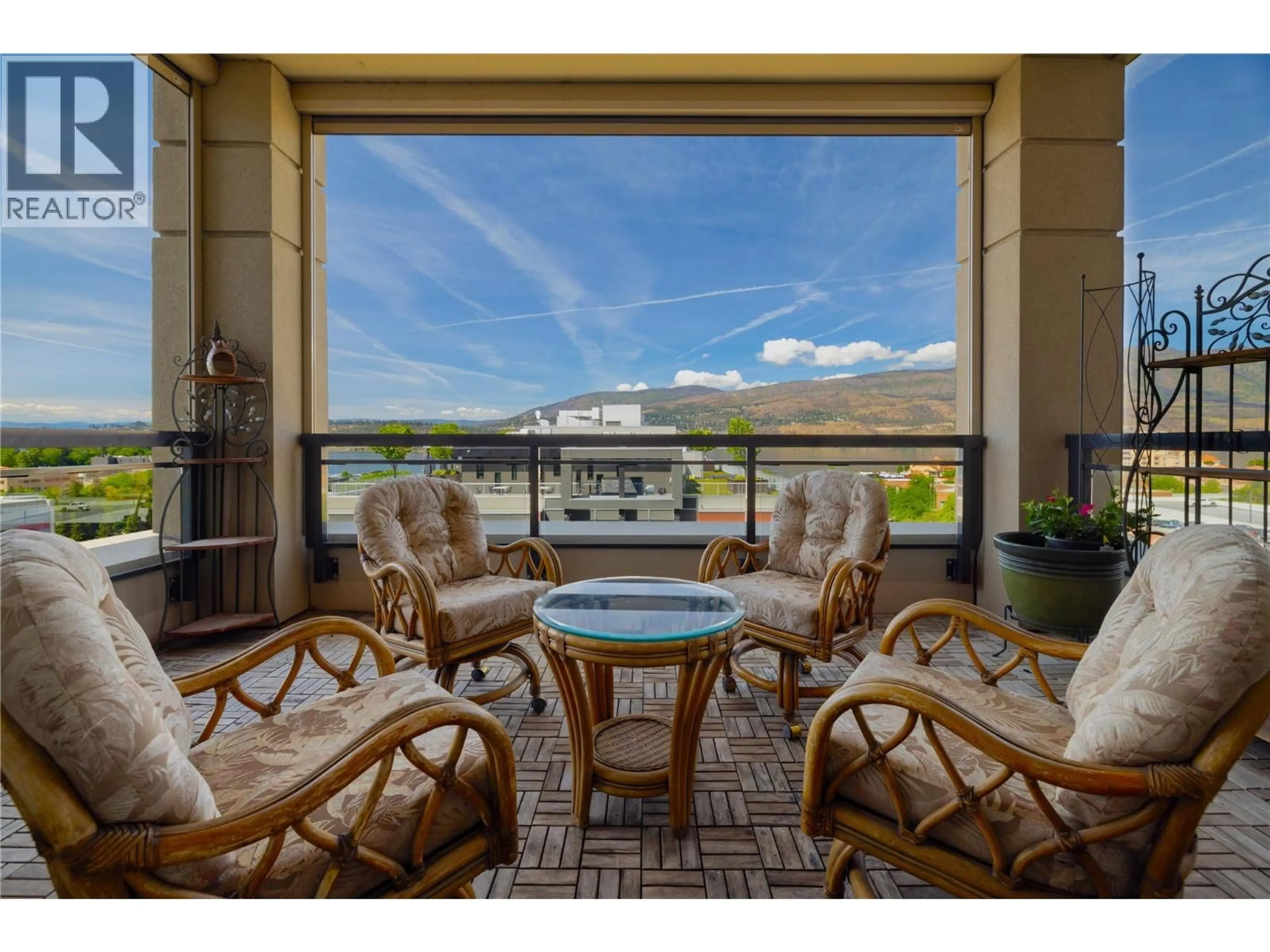 Patio, water/lake/river/ocean view for 903 - 1395 ELLIS STREET, Kelowna British Columbia V1Y1Z9