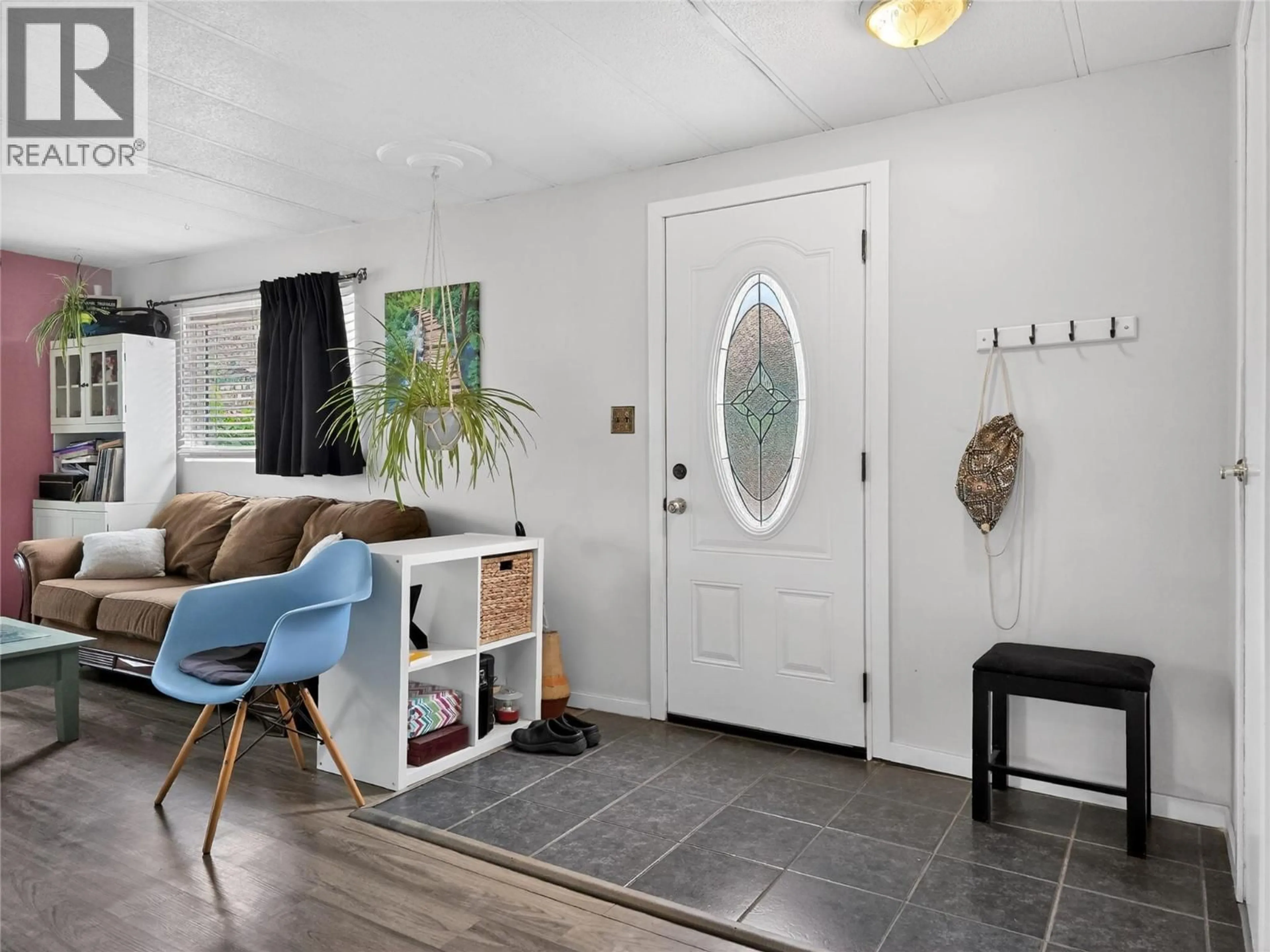 Indoor entryway for 4161 MICKEY FRONTAGE ROAD, Cache Creek British Columbia V0K1H1
