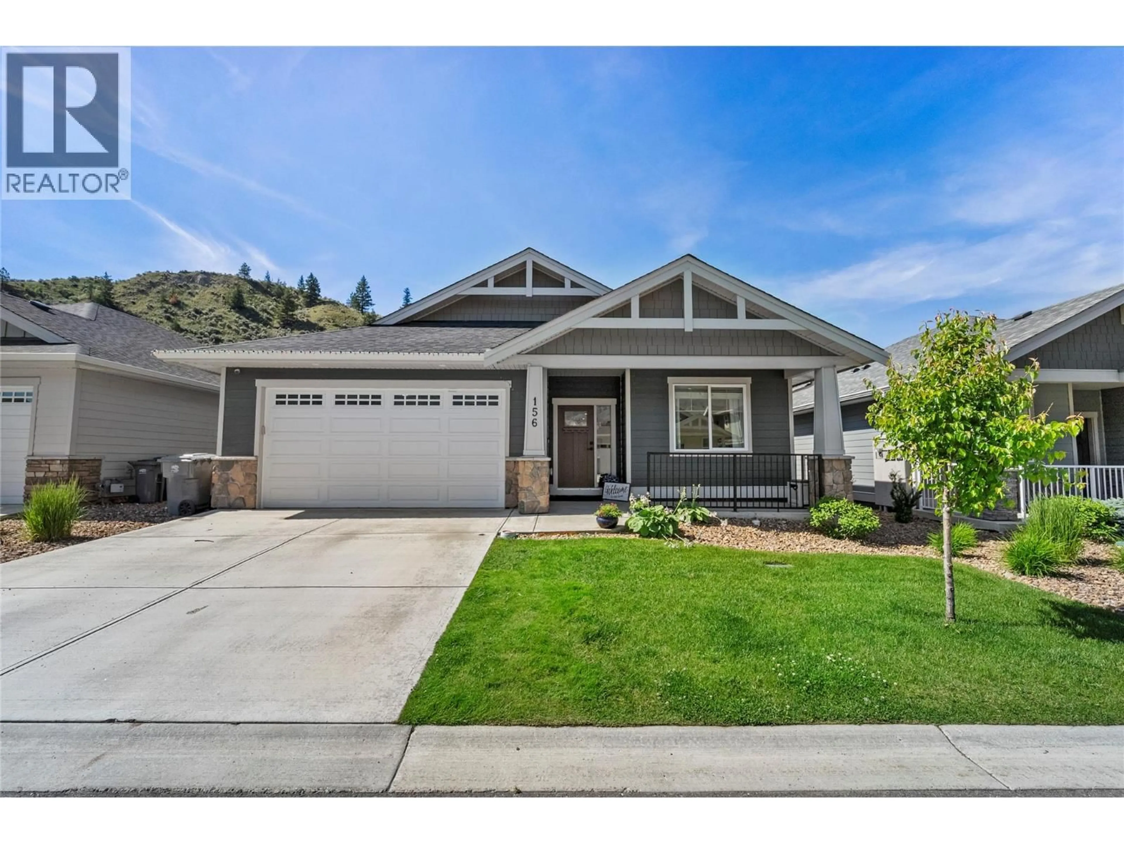 Home with vinyl exterior material, street for 156 - 200 GRAND BOULEVARD, Kamloops British Columbia V2C0H3