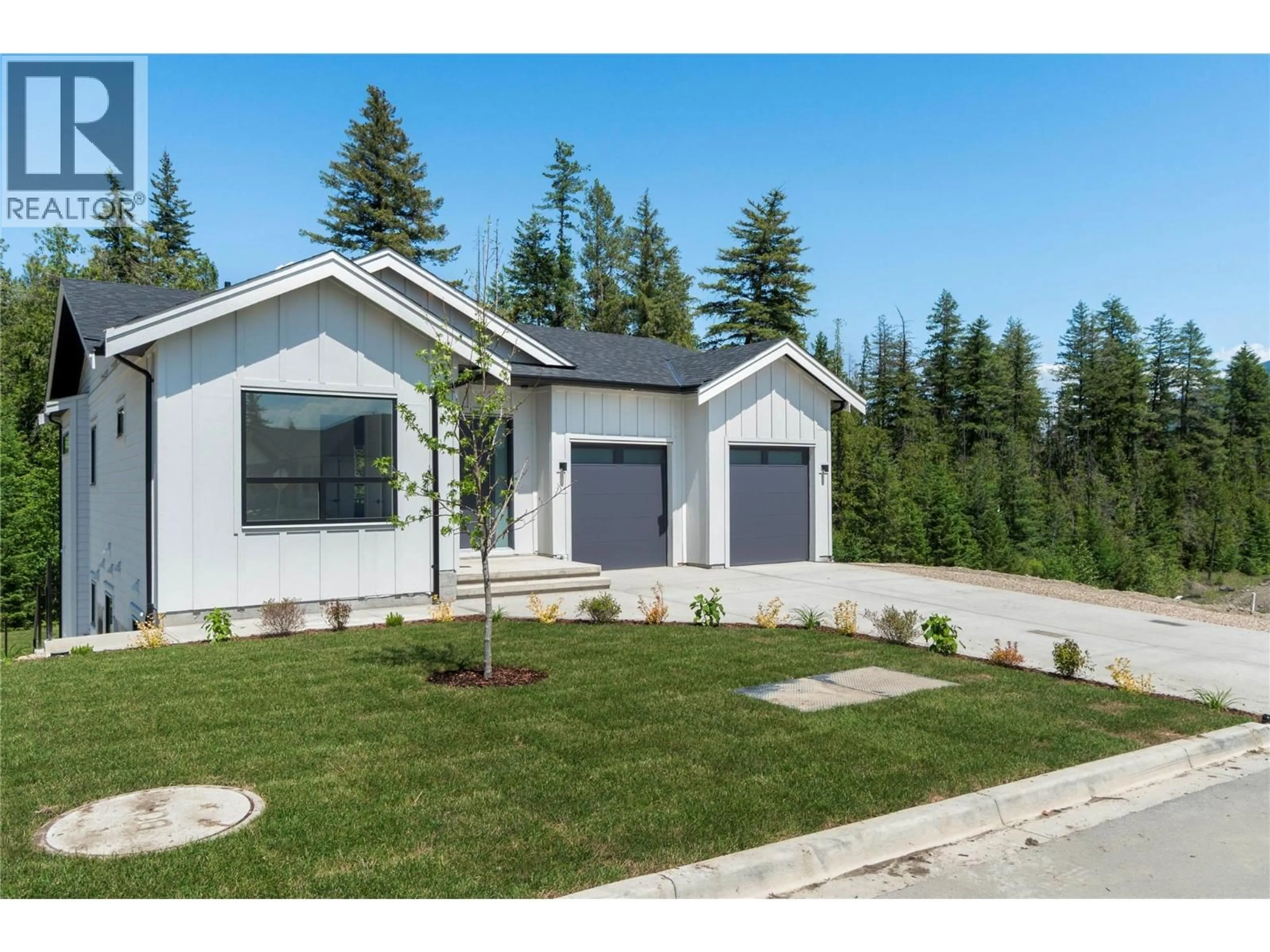 Home with vinyl exterior material, unknown for 4221 69 AVENUE NORTHEAST, Salmon Arm British Columbia V0E1K0