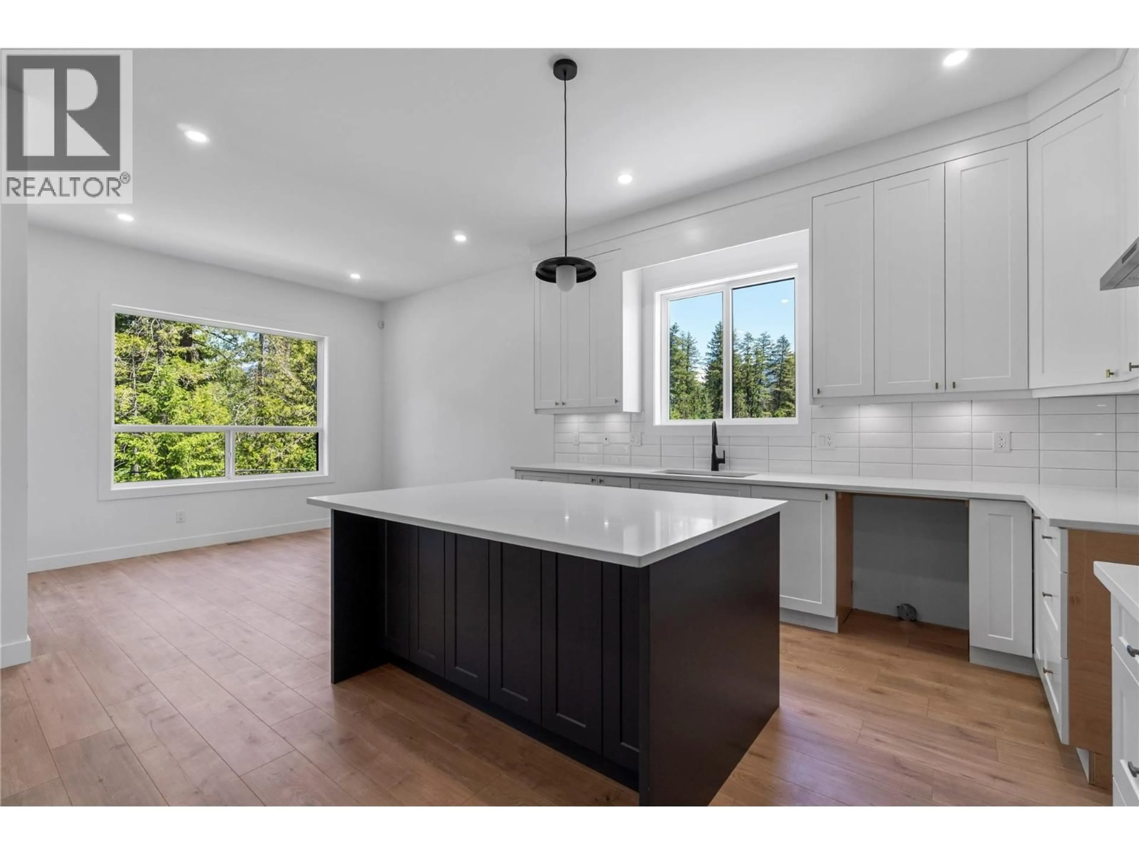 Open concept kitchen, unknown for 4221 69 AVENUE NORTHEAST, Salmon Arm British Columbia V0E1K0