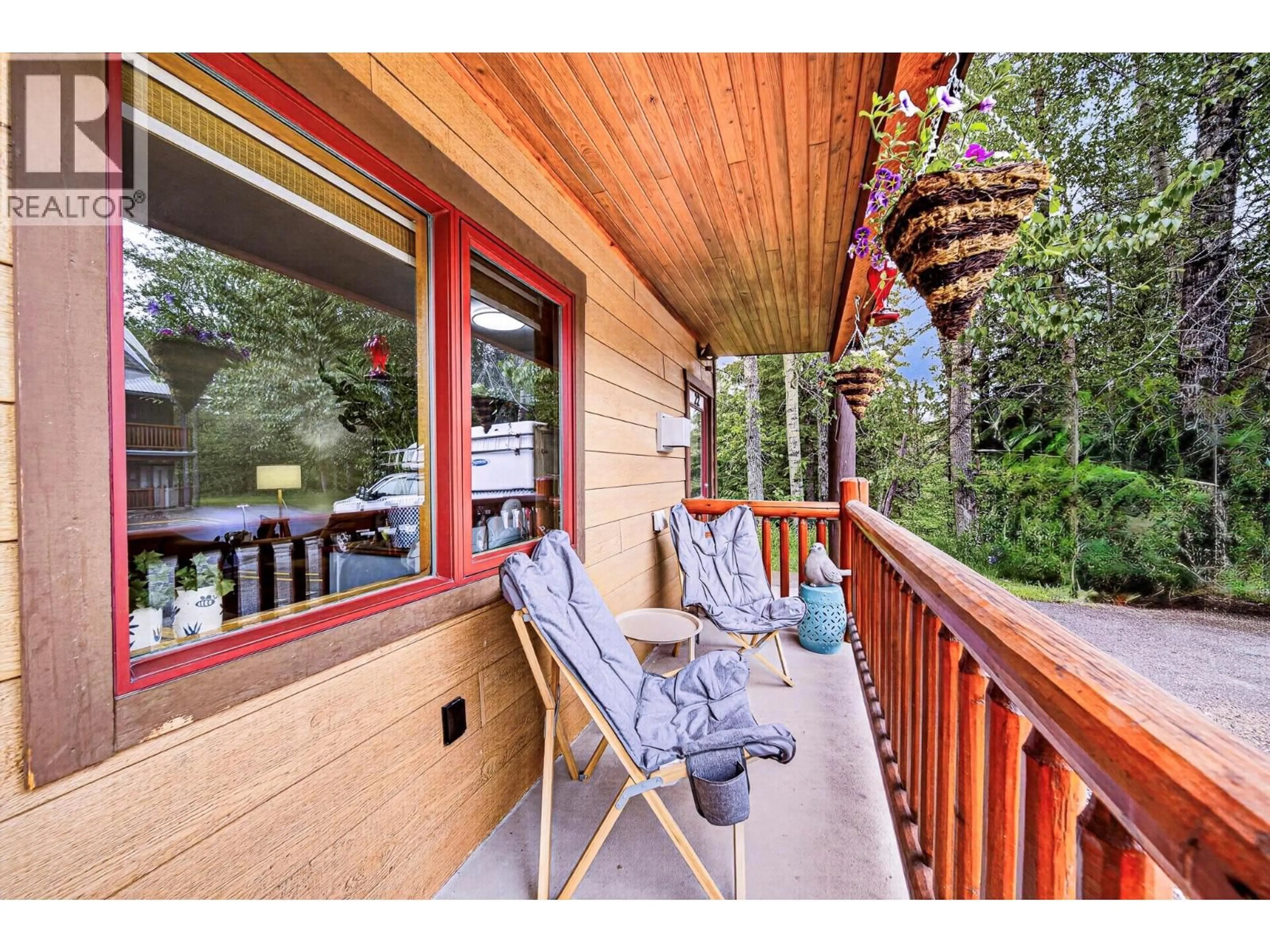 Patio, unknown for 21 - 320 CANYON TRAIL, Fernie British Columbia V0B1M5