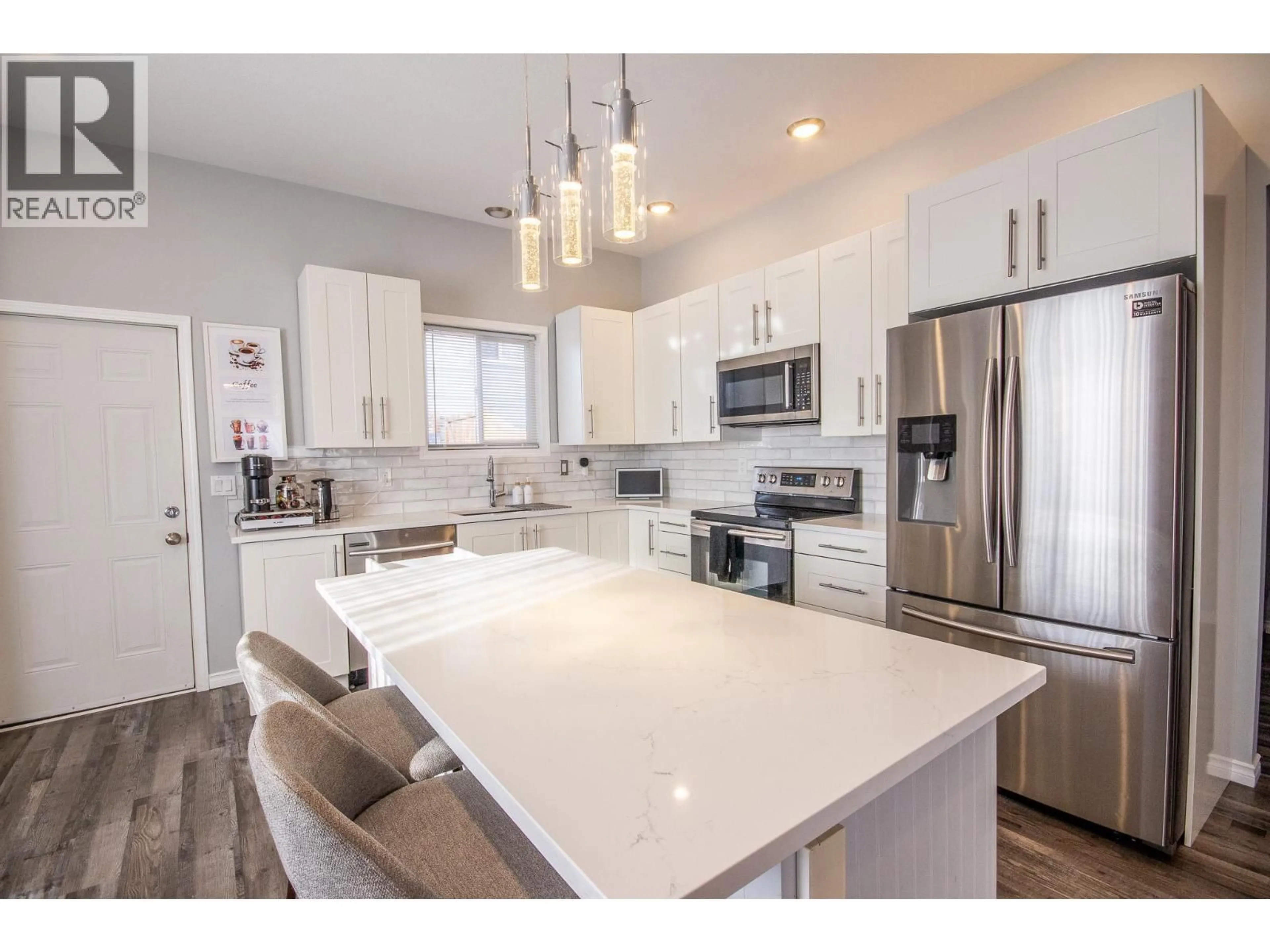 Open concept kitchen, unknown for 1500 96 AVENUE, Dawson Creek British Columbia V1G1L6