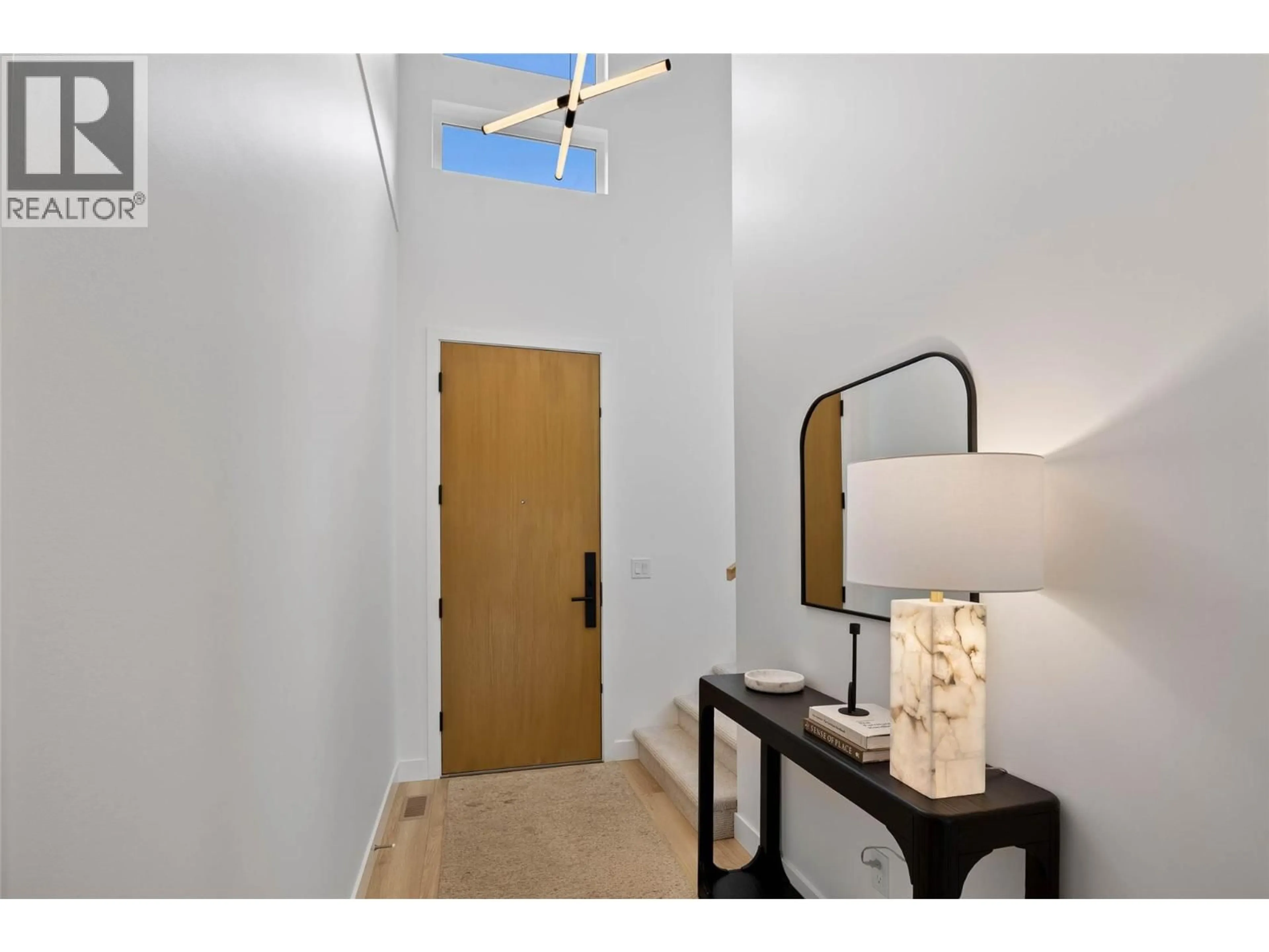 Indoor entryway for 5046 SUN RIVERS DRIVE, Kamloops British Columbia V2H0E7