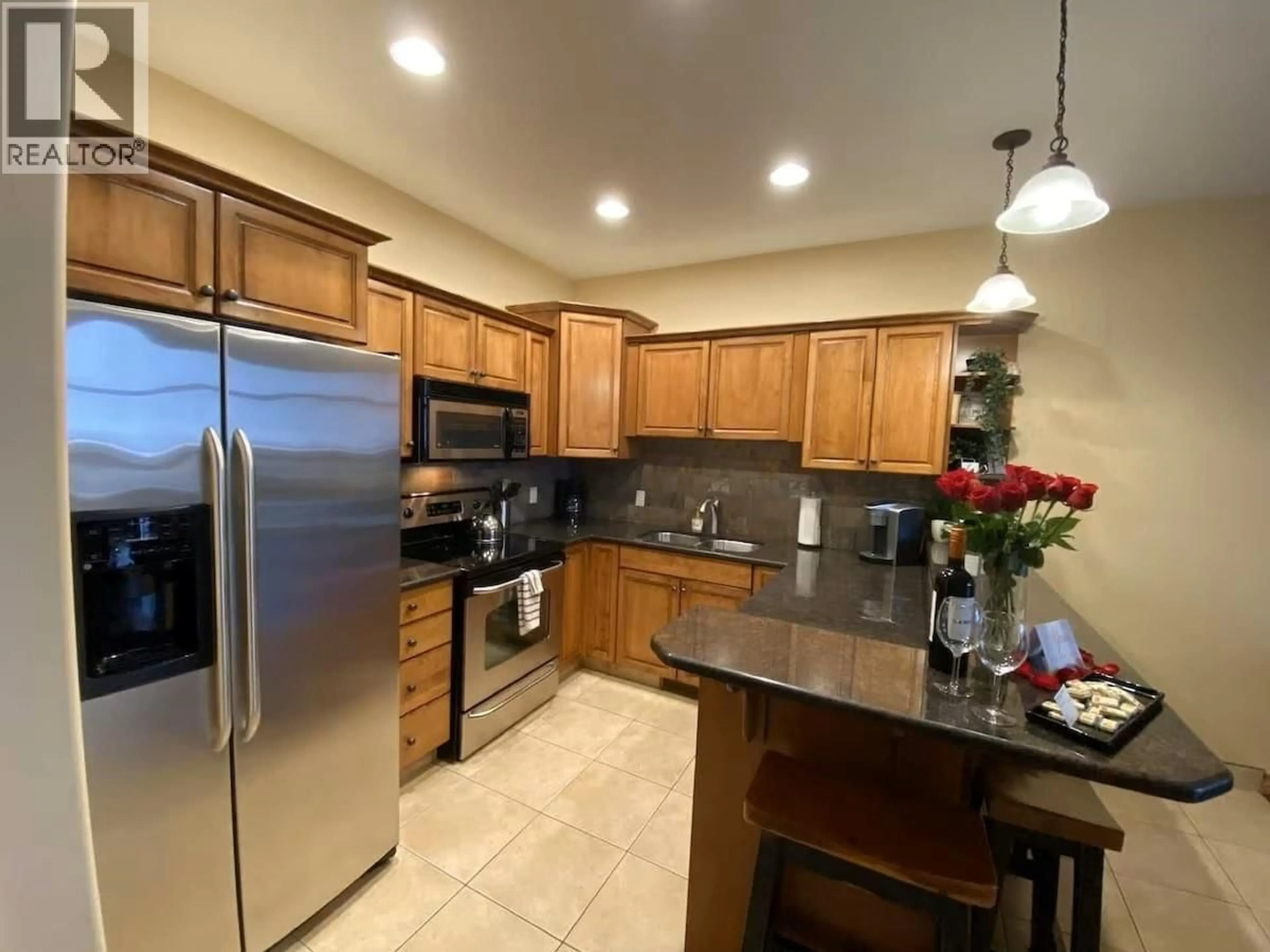 Open concept kitchen, ceramic/tile floor for 19 - 1000 NORTHSTAR DRIVE, Kimberley British Columbia V1A3C7