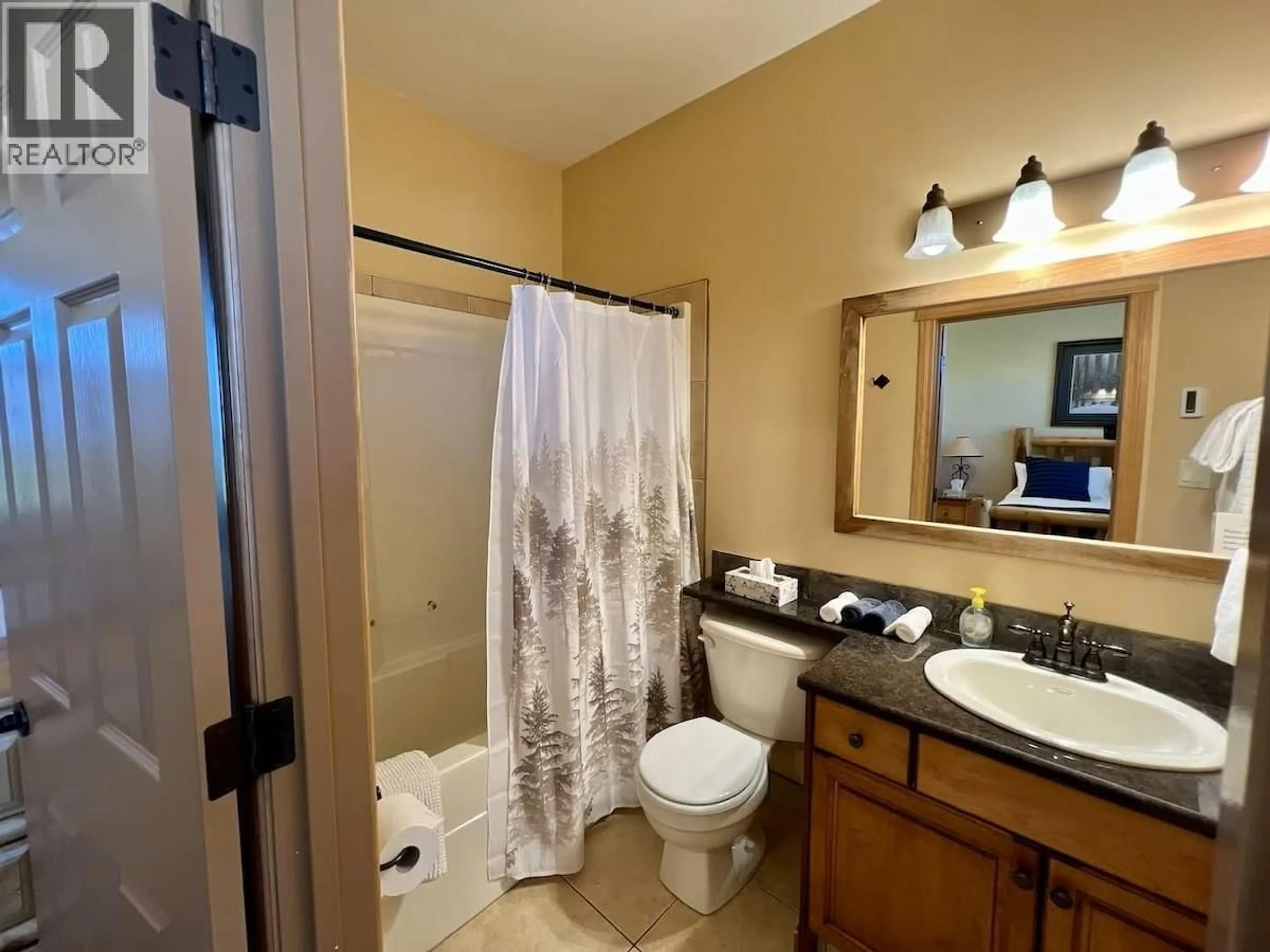 Standard bathroom, ceramic/tile floor for 19 - 1000 NORTHSTAR DRIVE, Kimberley British Columbia V1A3C7