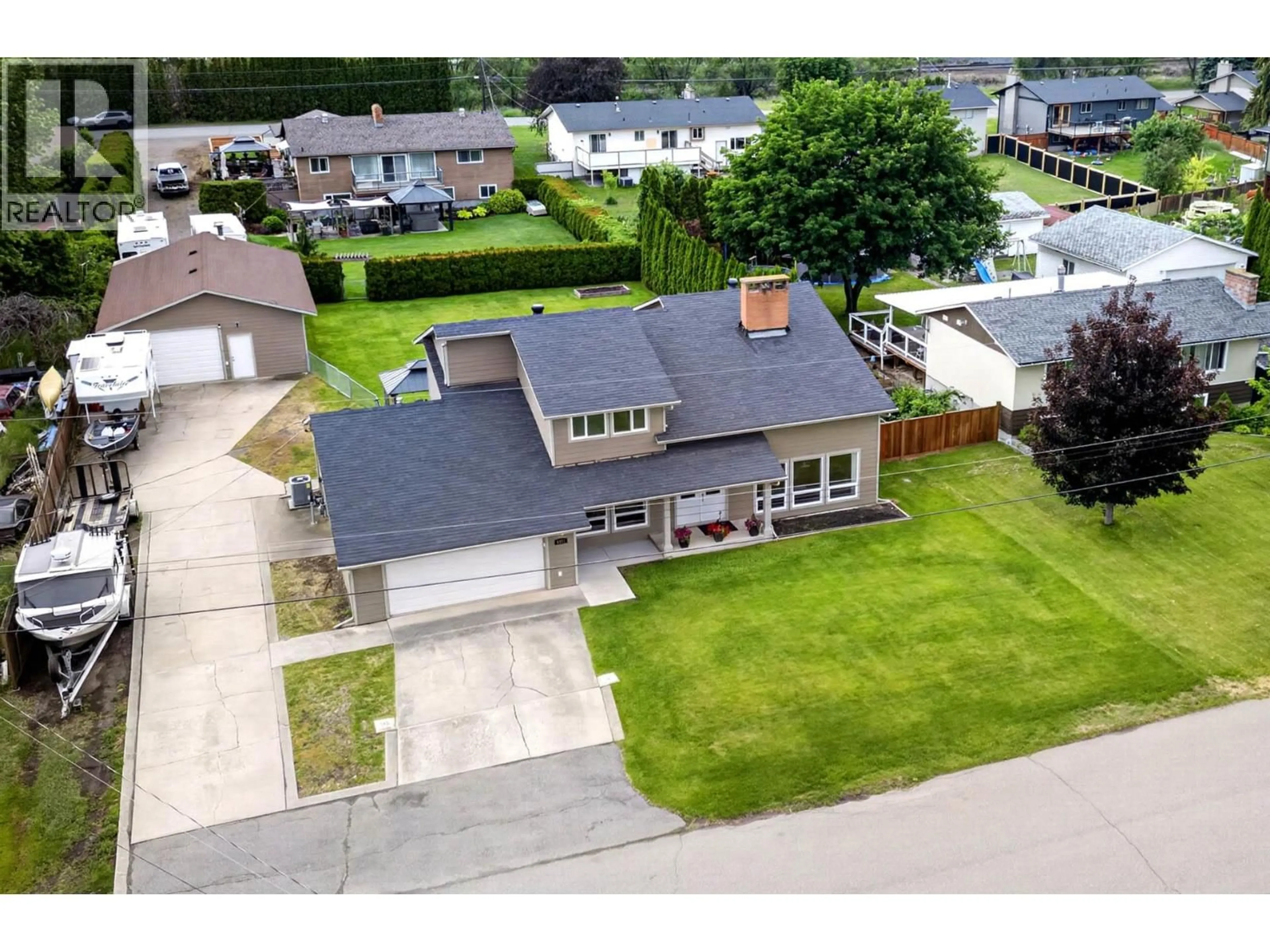 A pic from outside/outdoor area/front of a property/back of a property/a pic from drone, street for 6451 BEAVER CRESCENT, Kamloops British Columbia V2C4V2